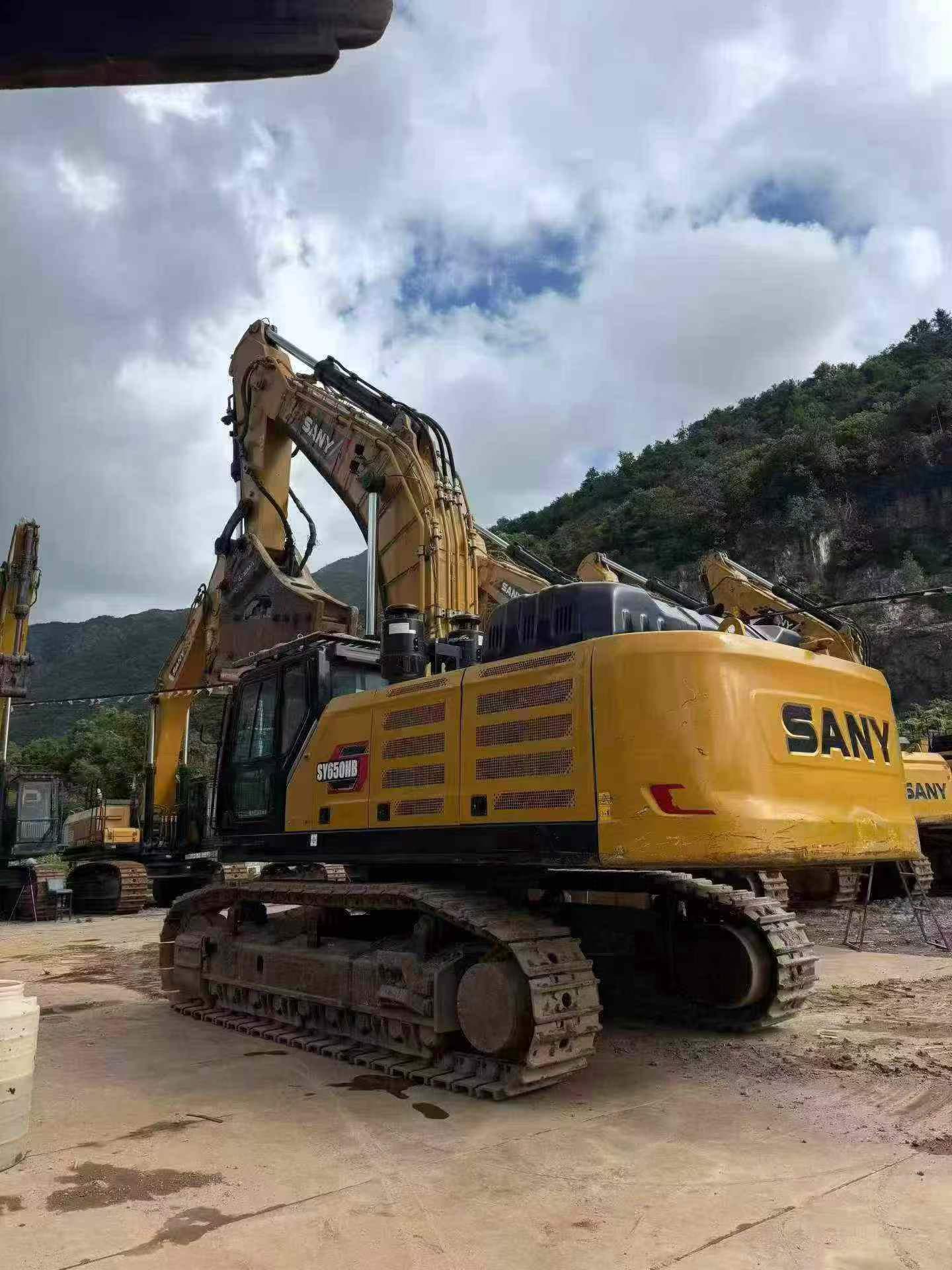 Buy Sany SY650HB Used Excavator / 4 Buy Sany SY650HB Used Excavator / 4