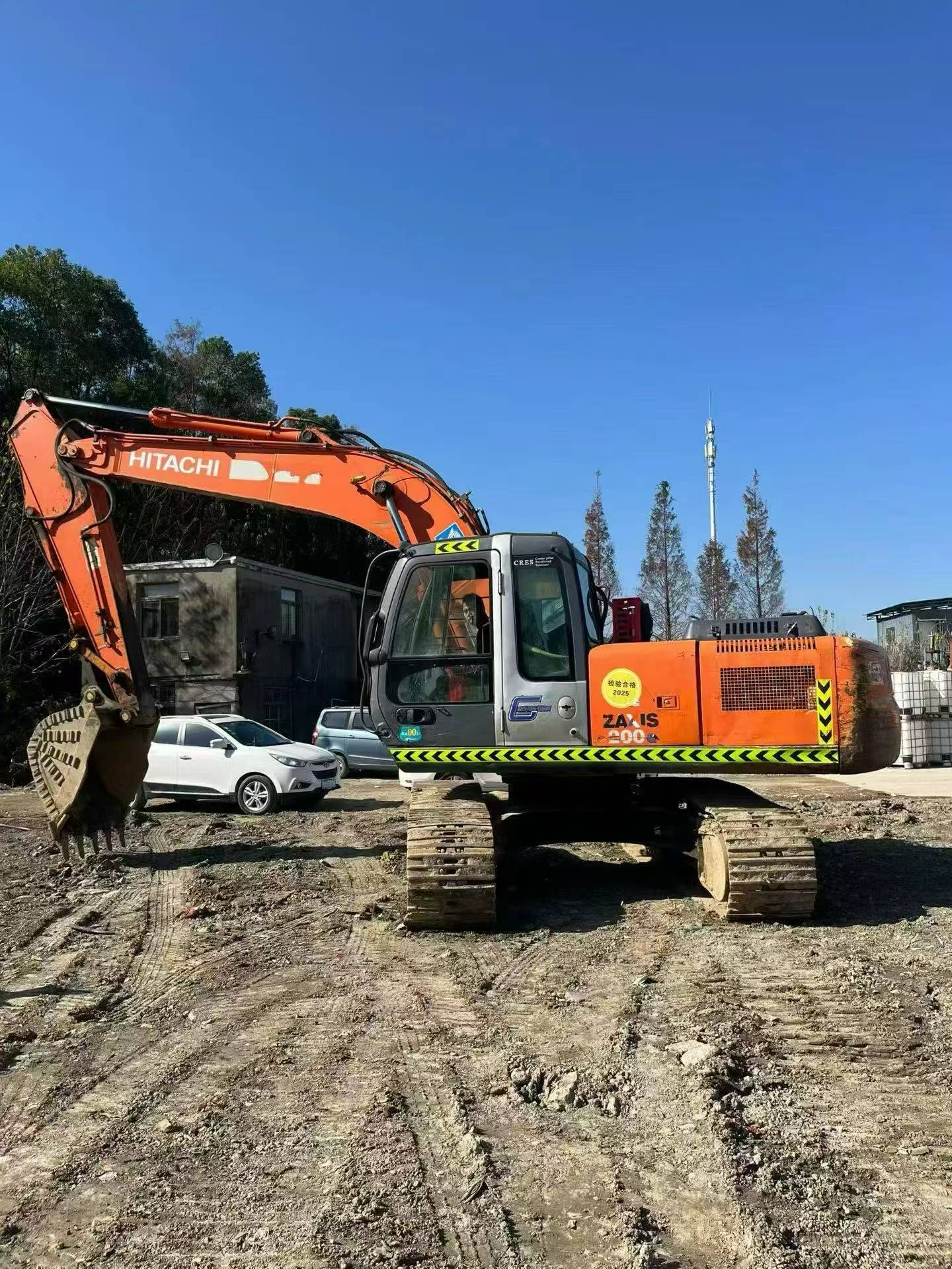 Buy Hitachi EX200 Used Excavator / 1