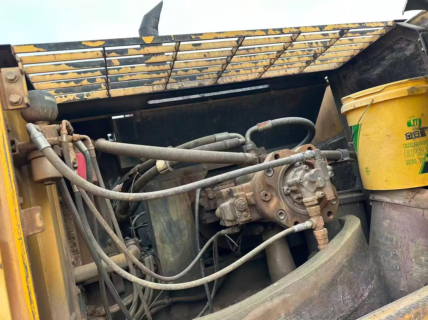 Buy Kato HD1430-7 Used Excavator / 8