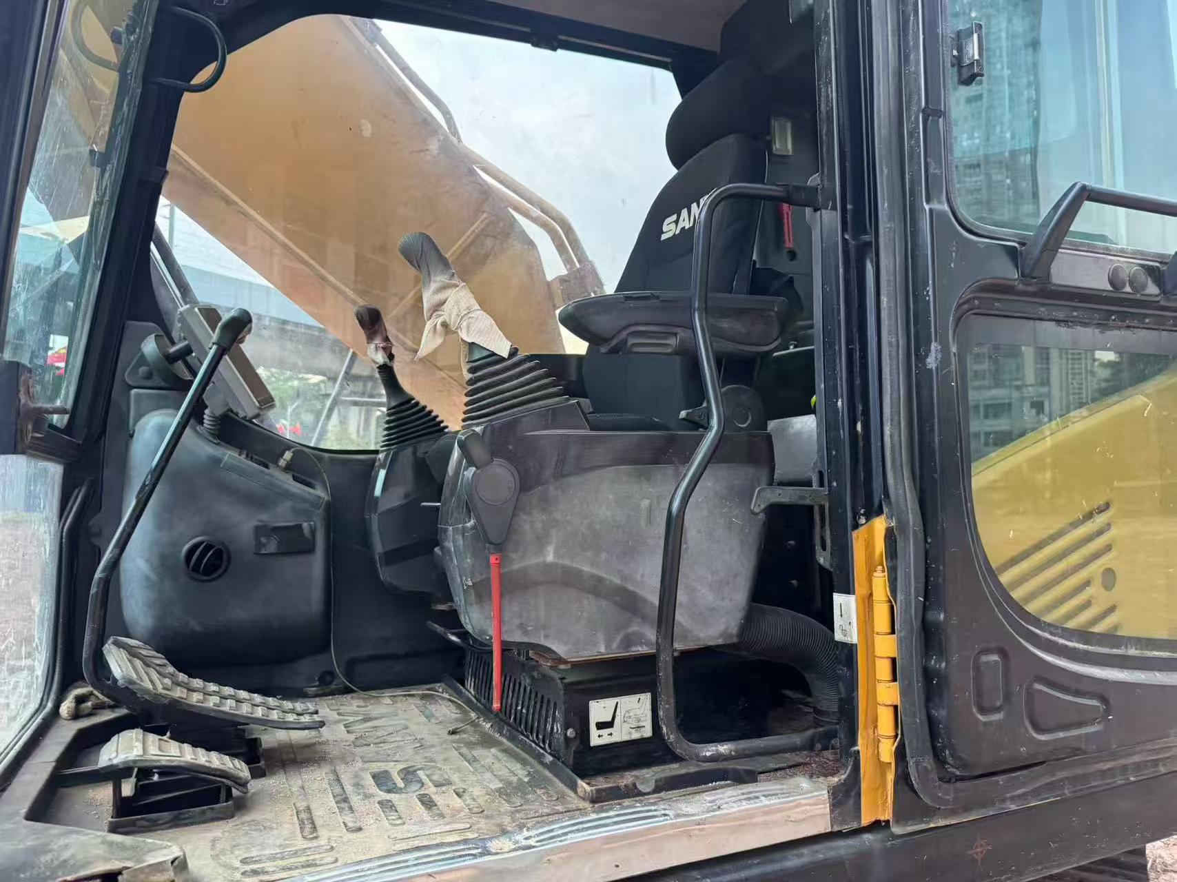 Buy Sany SY205C Used Excavator / 7 Buy Sany SY205C Used Excavator / 7