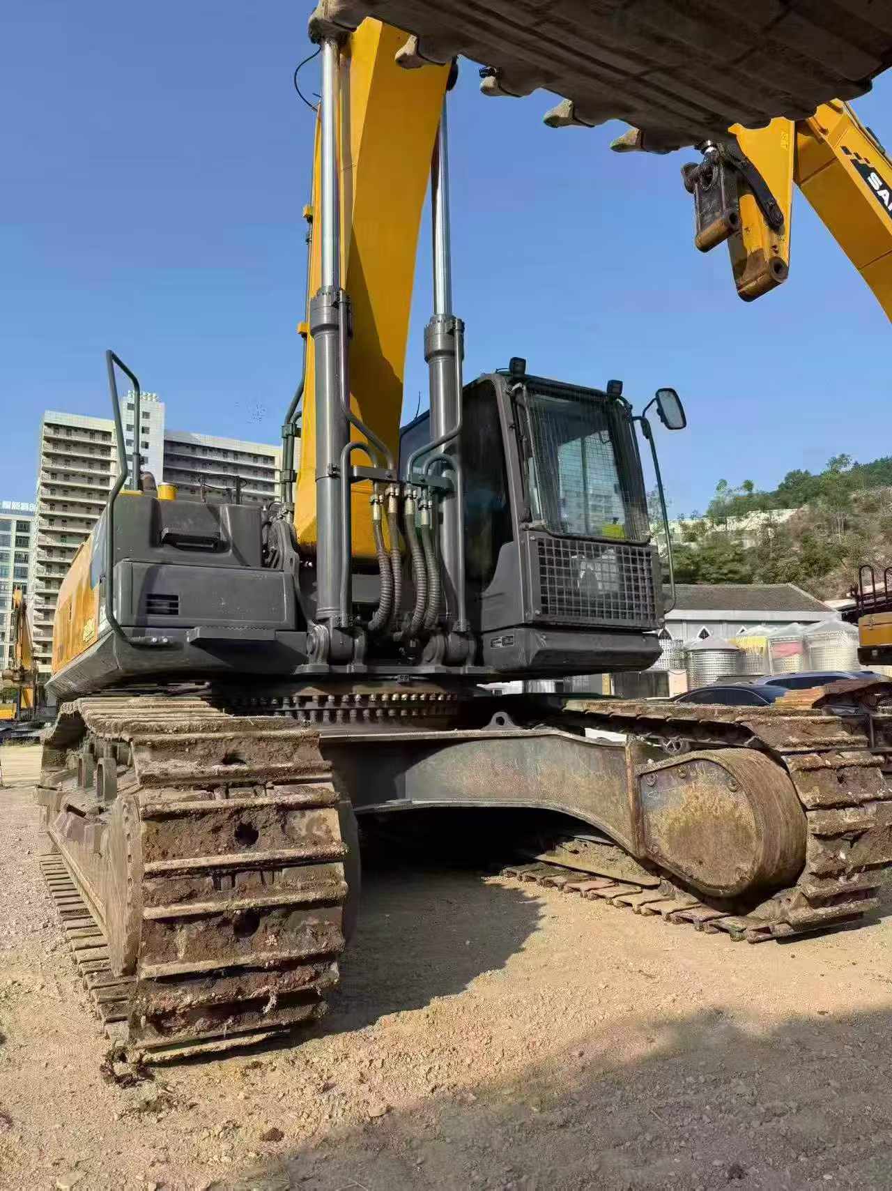 Buy XCMG LW580GV Used Excavator / 4 Buy XCMG LW580GV Used Excavator / 4