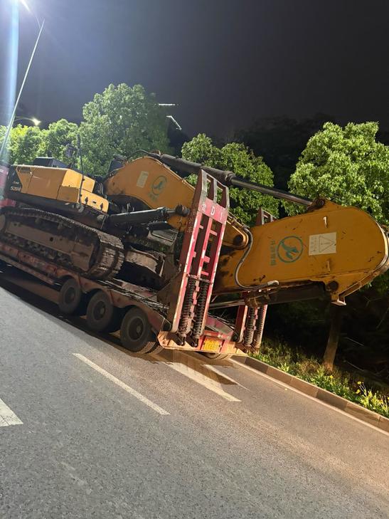 Buy Hyundai R485LVS Used Excavator / 1