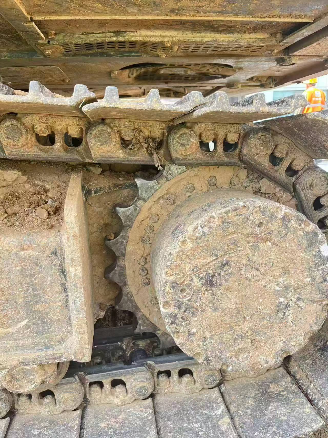 Buy Sany SY225C Used Excavator / 3 Buy Sany SY225C Used Excavator / 3