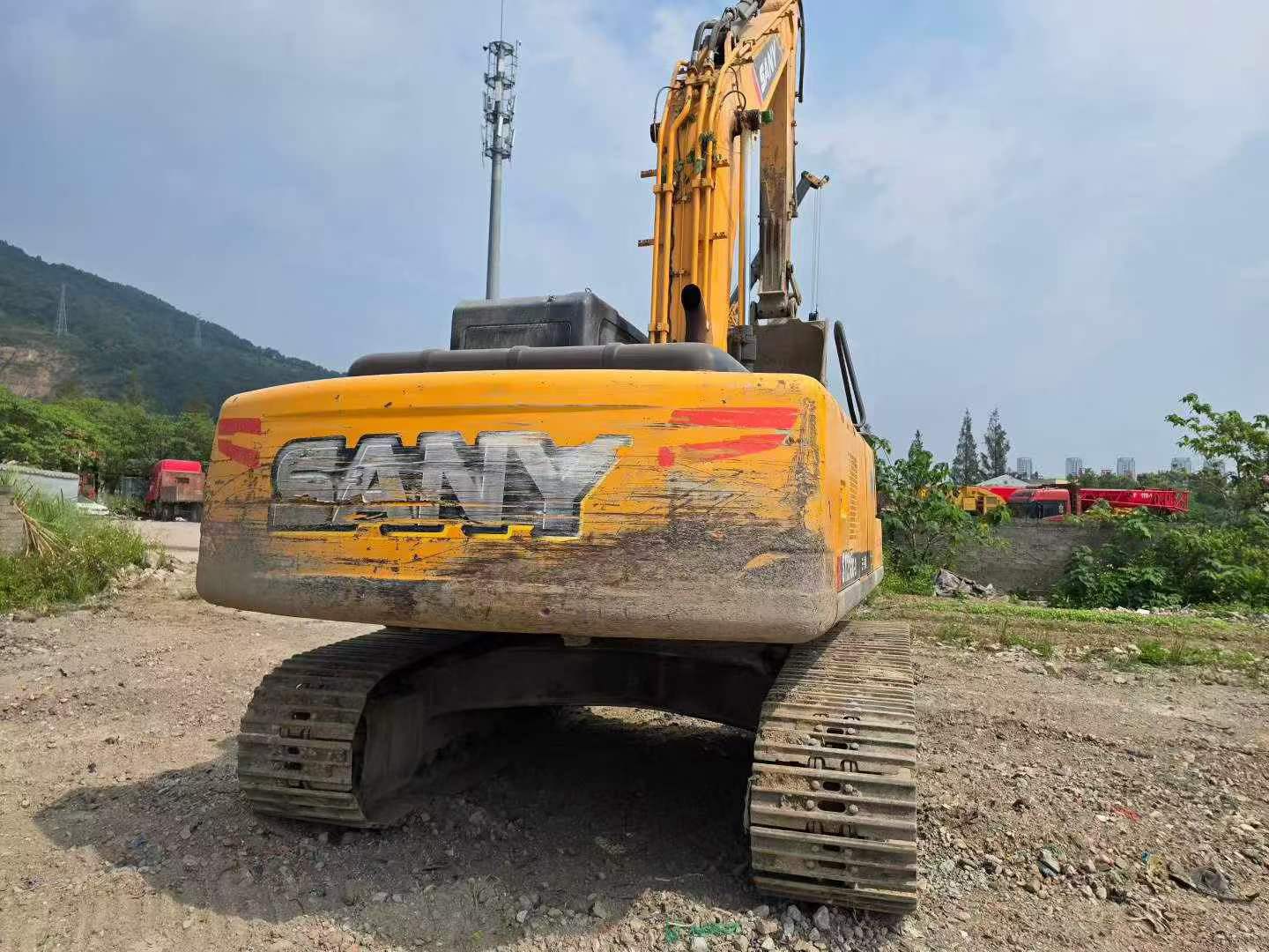 Buy Sany SY215C-8 Used Excavator / 3