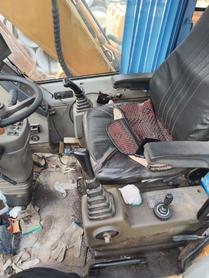 Buy Hyundai R140W-7 Used Excavator / 8 Buy Hyundai R140W-7 Used Excavator / 8