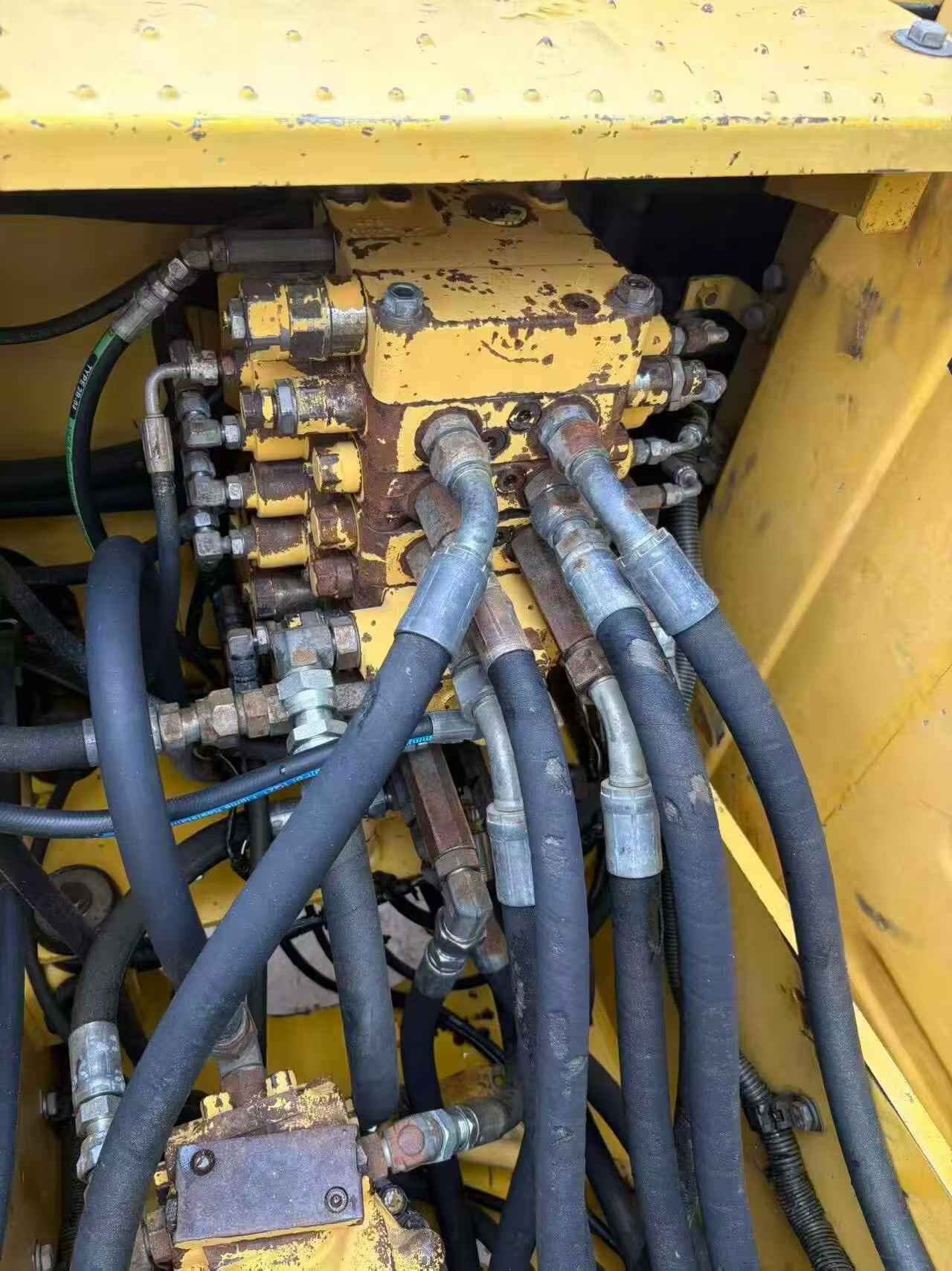Buy Komatsu PC130-8 Used Excavator / 4 Buy Komatsu PC130-8 Used Excavator / 4