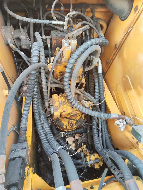 Buy Hyundai R140W-7 Used Excavator / 1