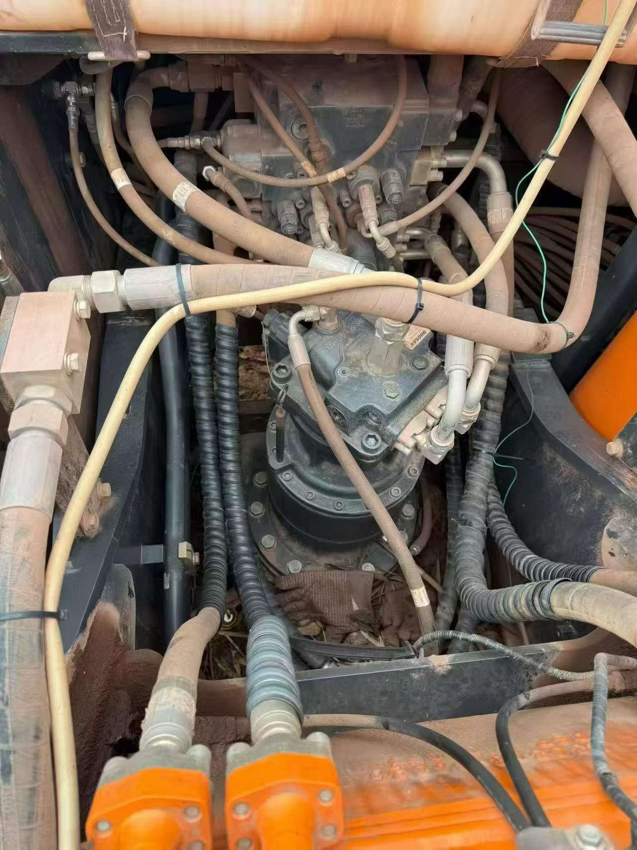 Buy Doosan DH220-3 Used Excavator / 5