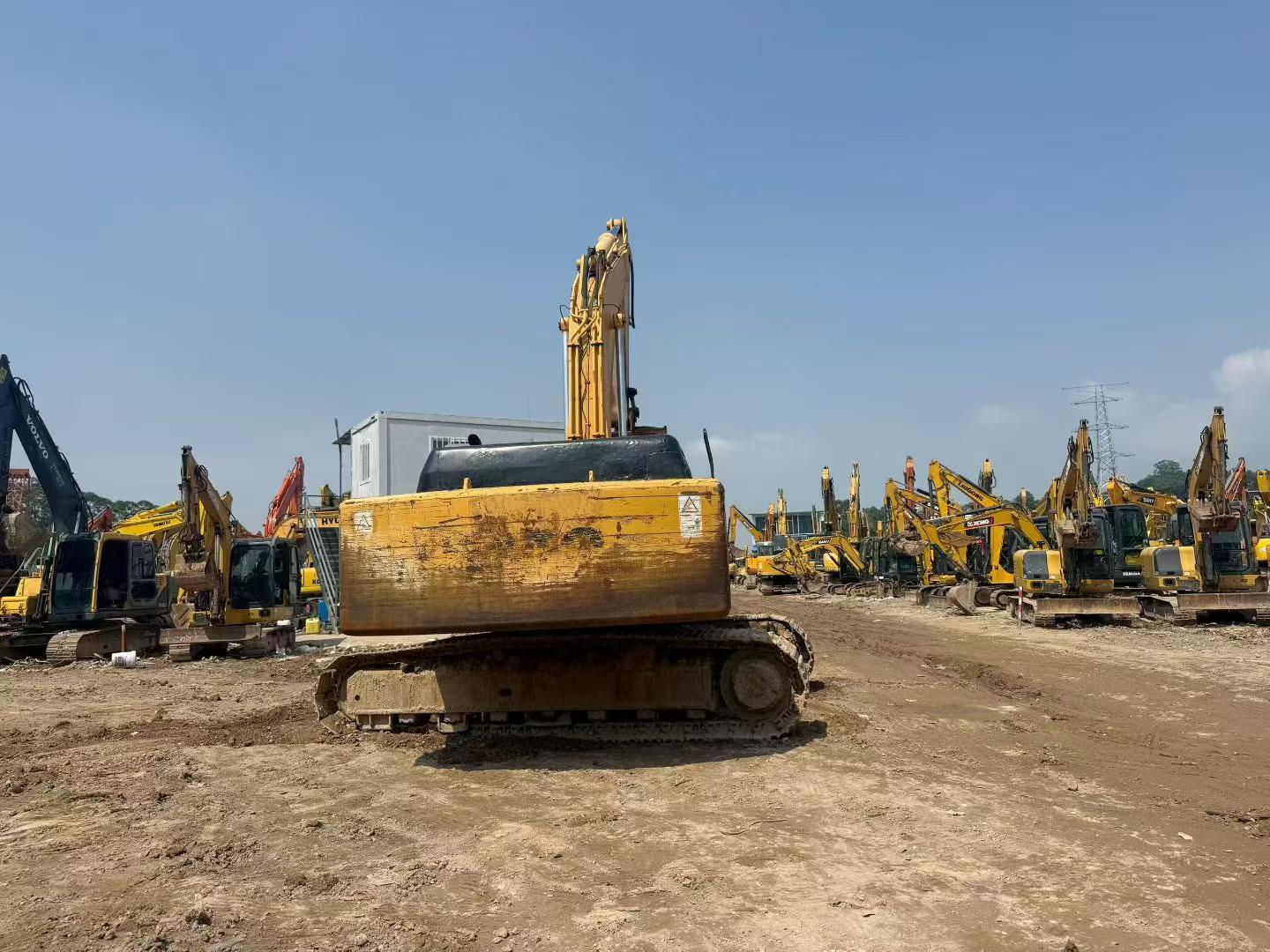 Buy Kato HD1430R Used Excavator / 9