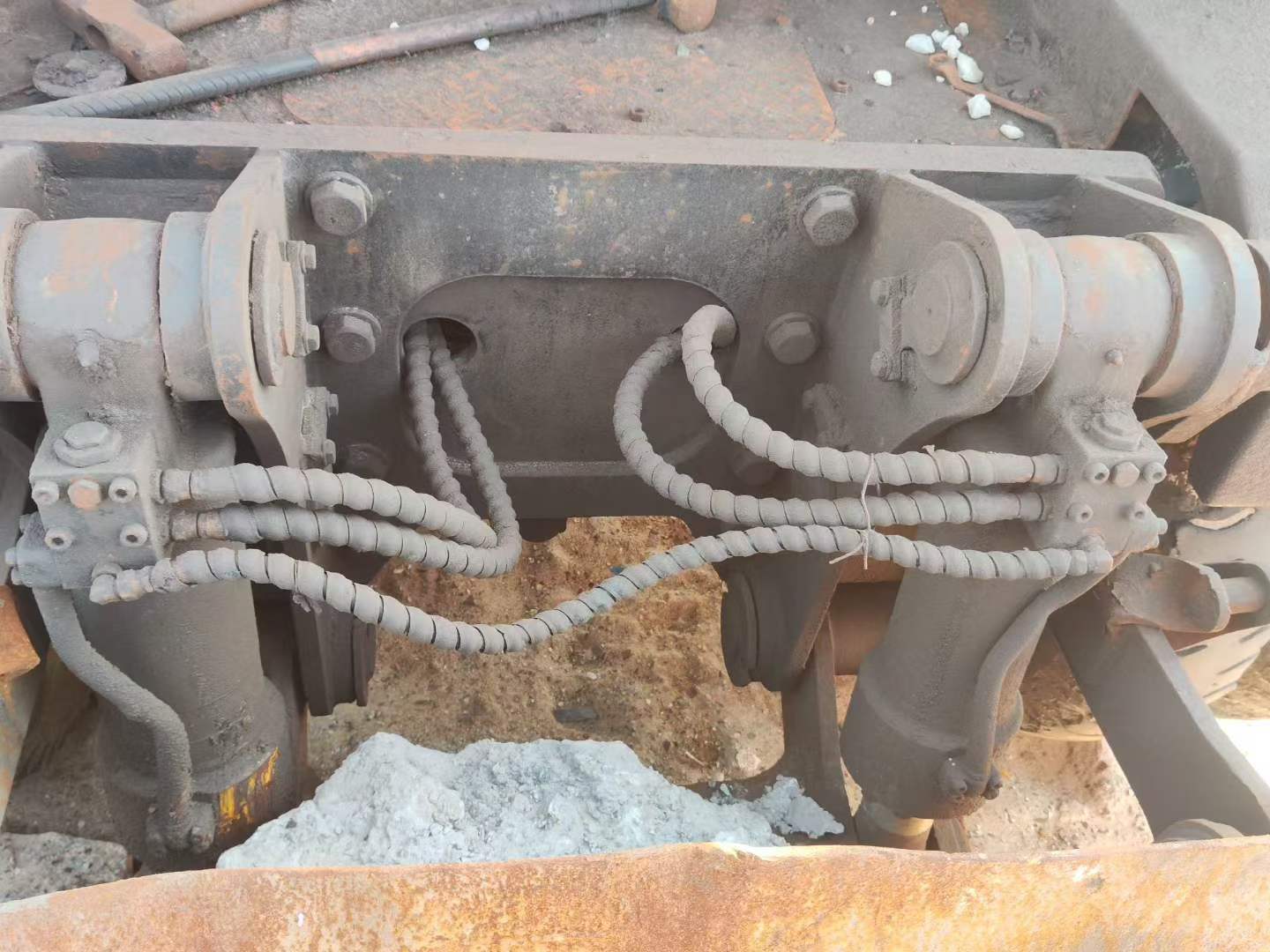 Buy Hyundai R210-7 Used Excavator / 2 Buy Hyundai R210-7 Used Excavator / 2
