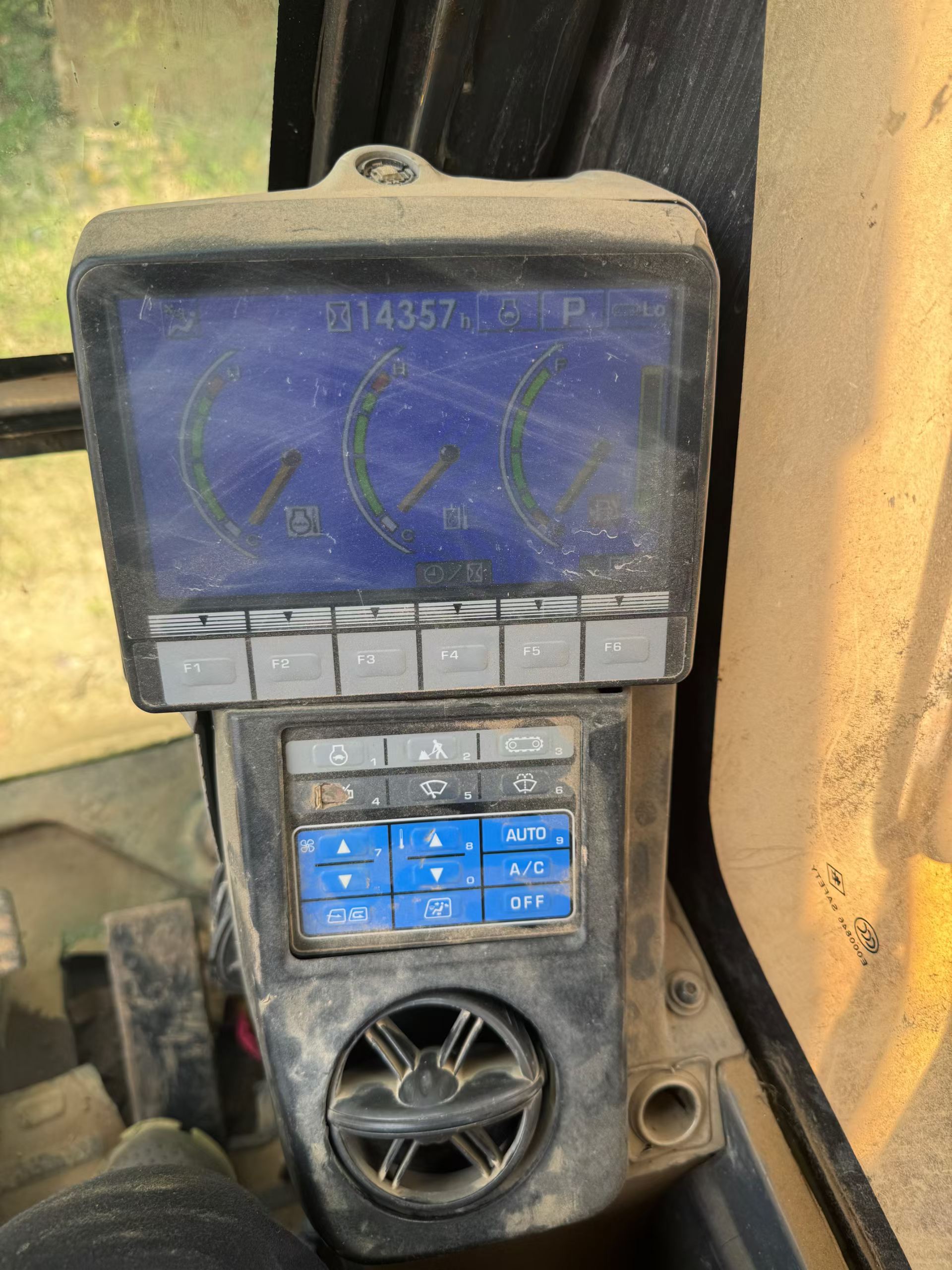Buy Komatsu PC200-8 Used Excavator / 6 Buy Komatsu PC200-8 Used Excavator / 6