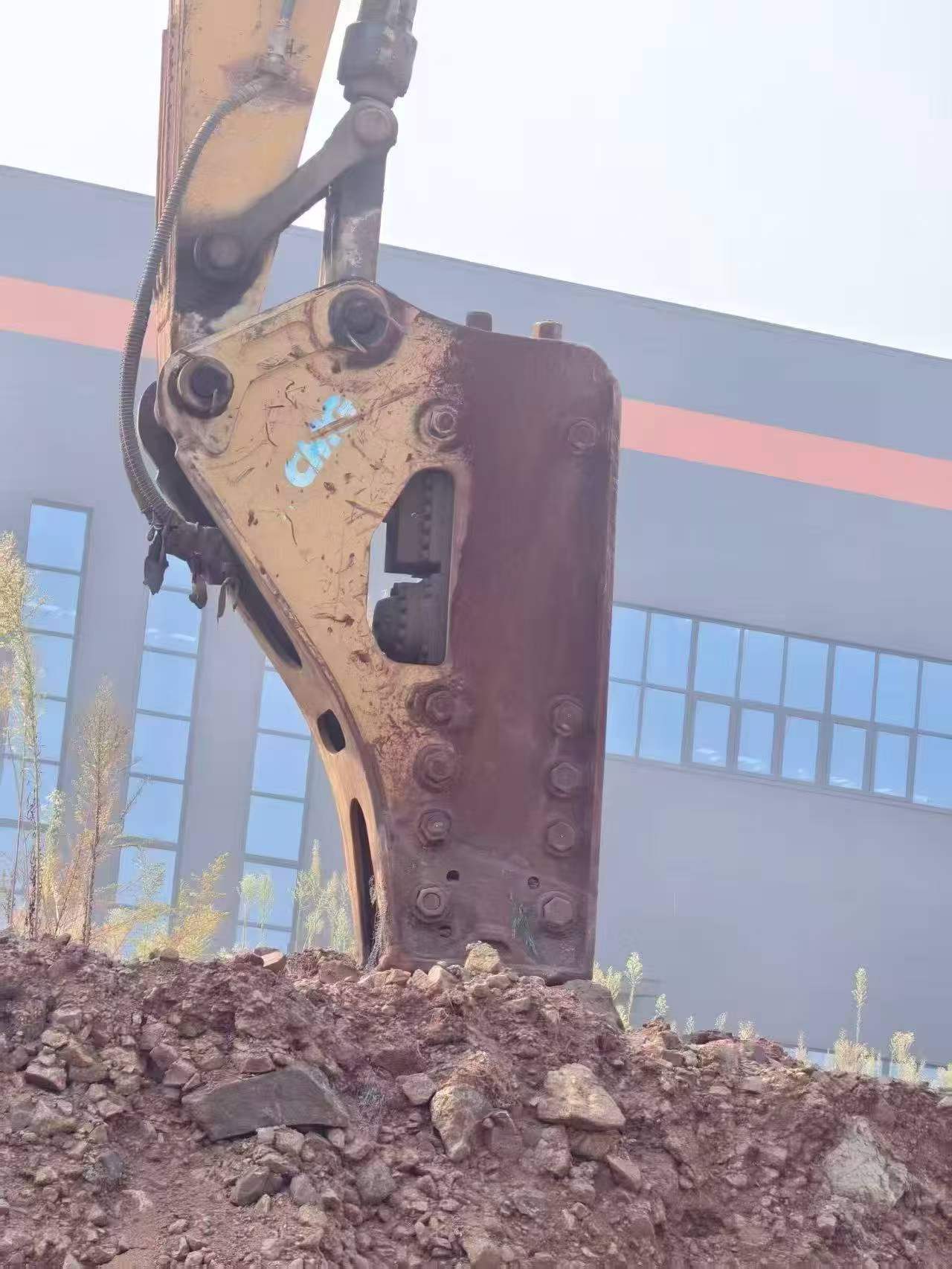 Buy XCMG XE470D Used Excavator / 2