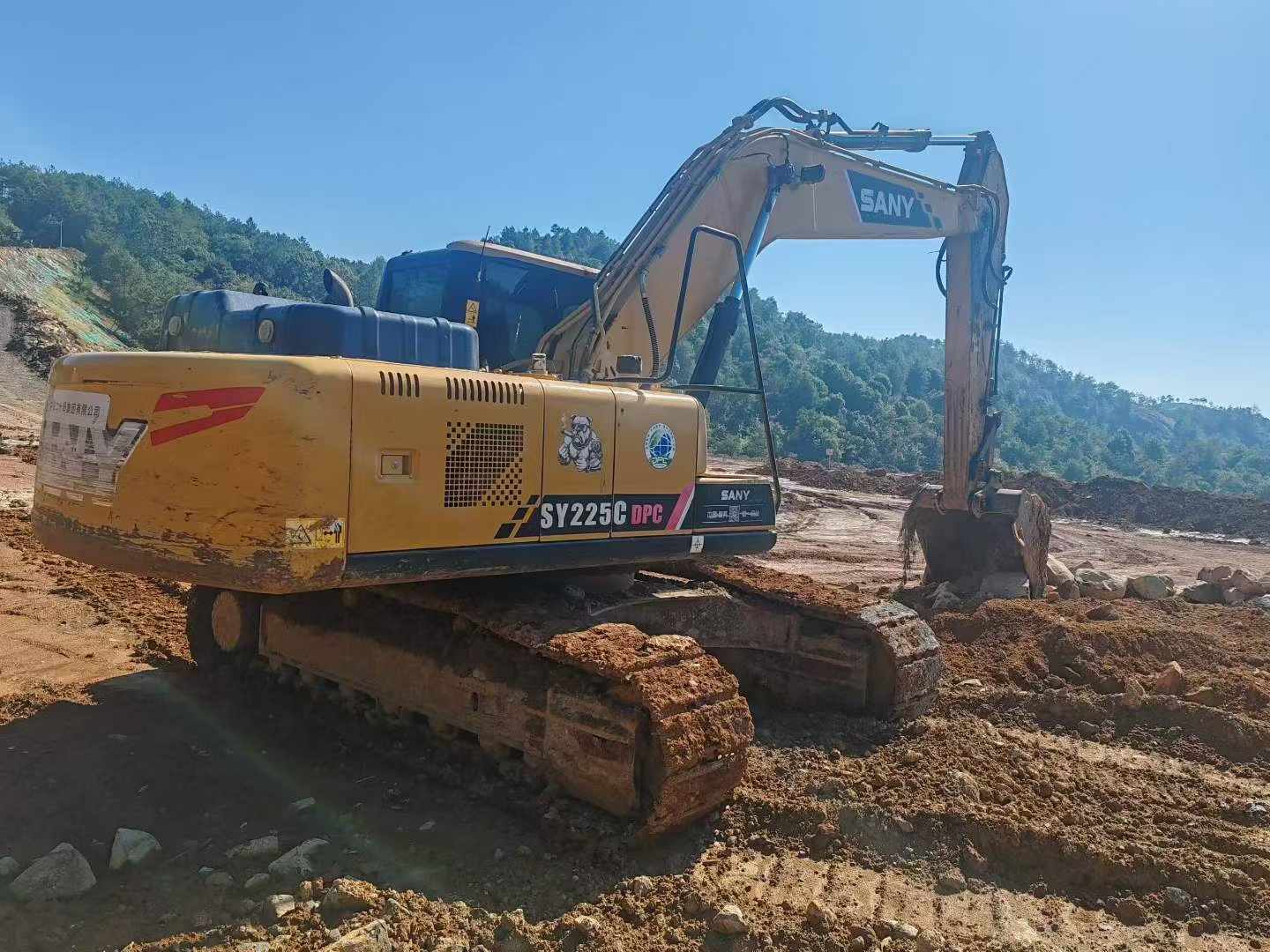 Buy Sany SY205C Used Excavator / 4