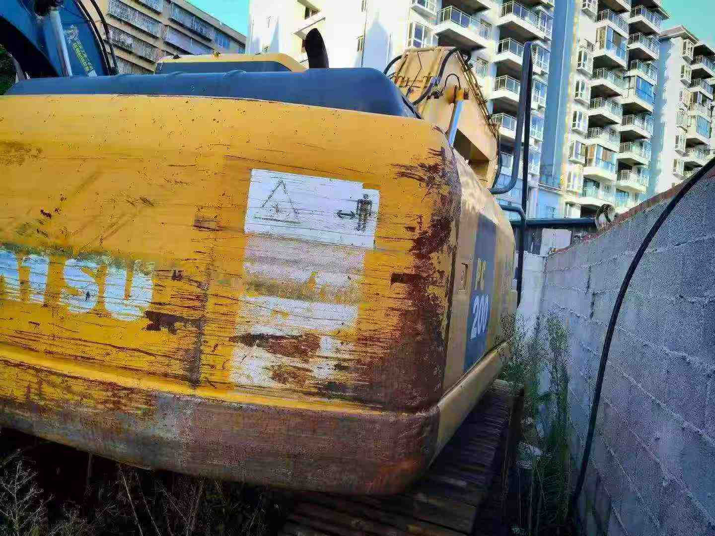 Buy Komatsu PC160-6 Used Excavator / 2 Buy Komatsu PC160-6 Used Excavator / 2