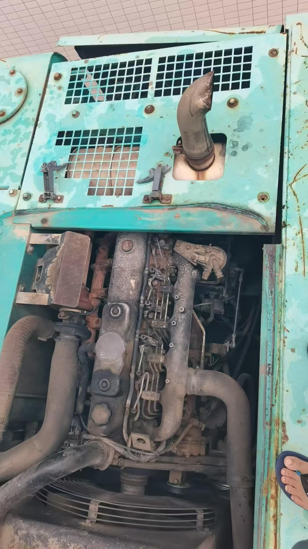 Buy Kobelco SK200-9 Used Excavator / 3 Buy Kobelco SK200-9 Used Excavator / 3