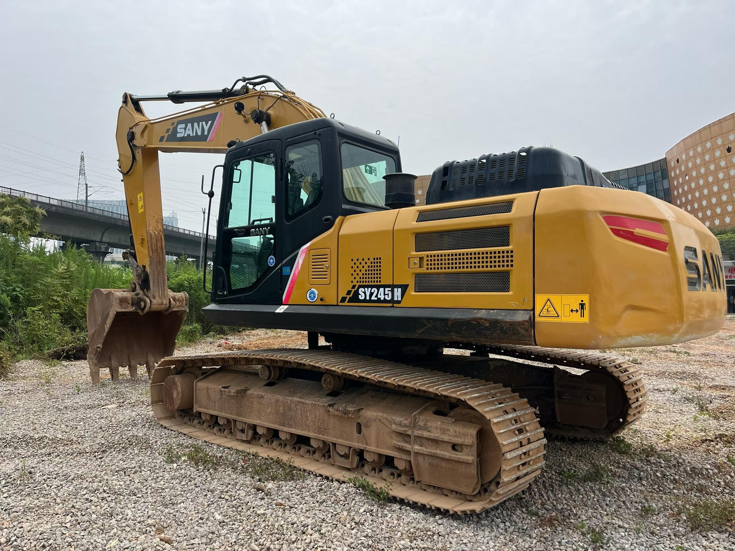 Buy Sany SY245H Used Excavator / 1