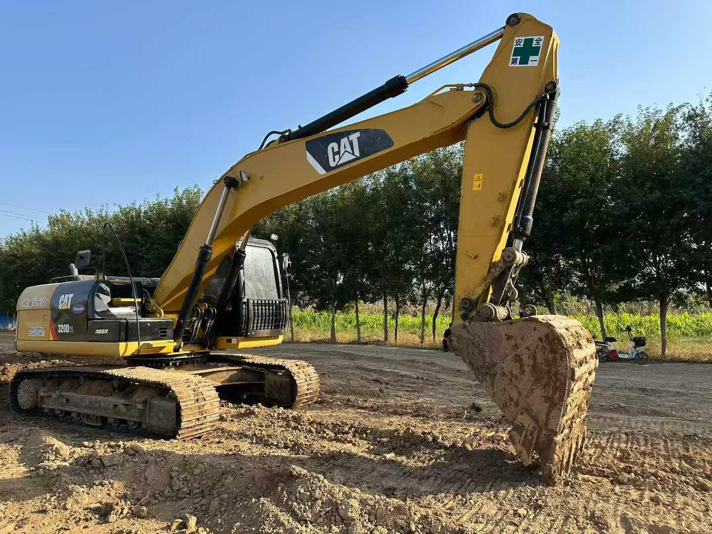 Buy Caterpillar 320A Used Excavator / 4