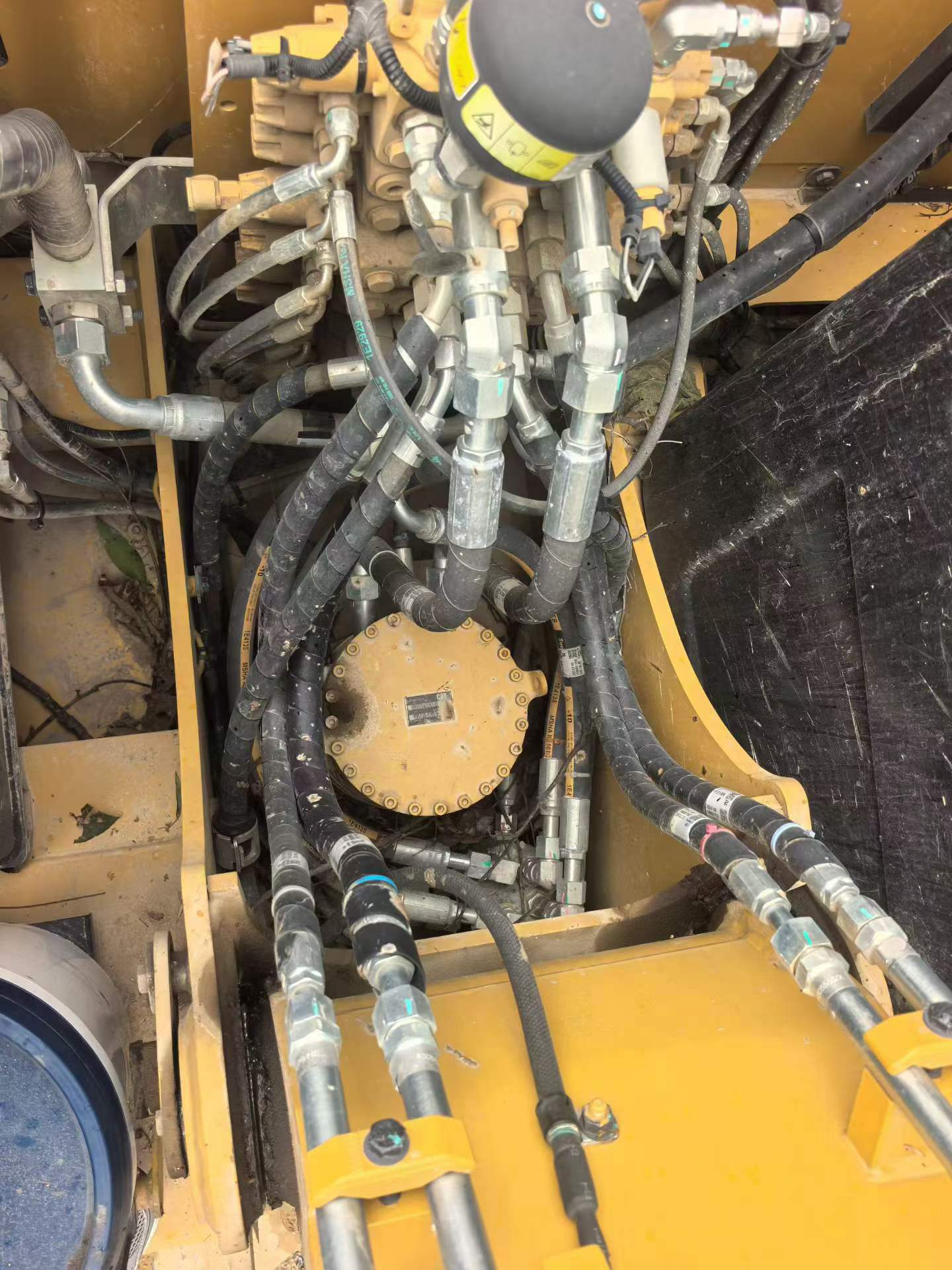 Buy Caterpillar 307B Used Excavator / 4