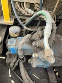 Buy Hyundai HX60 Used Excavator / 3 Buy Hyundai HX60 Used Excavator / 3