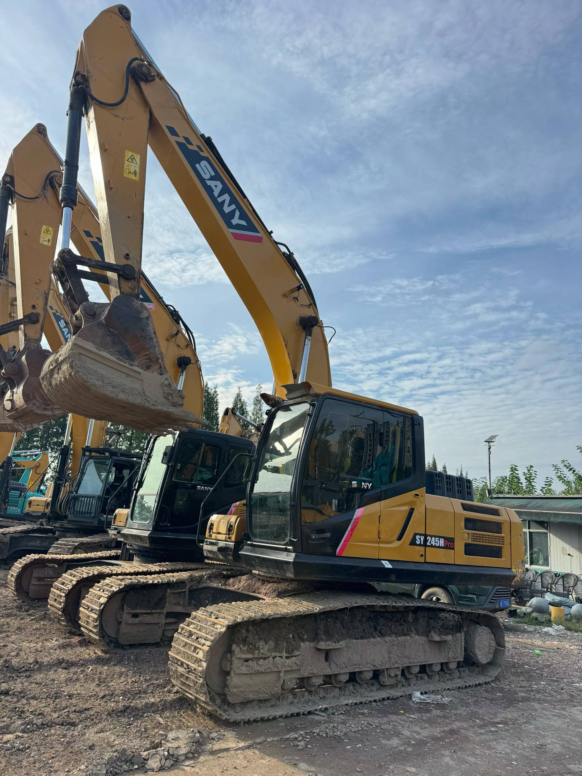 Buy Sany SY225C Used Excavator / 4 Buy Sany SY225C Used Excavator / 4