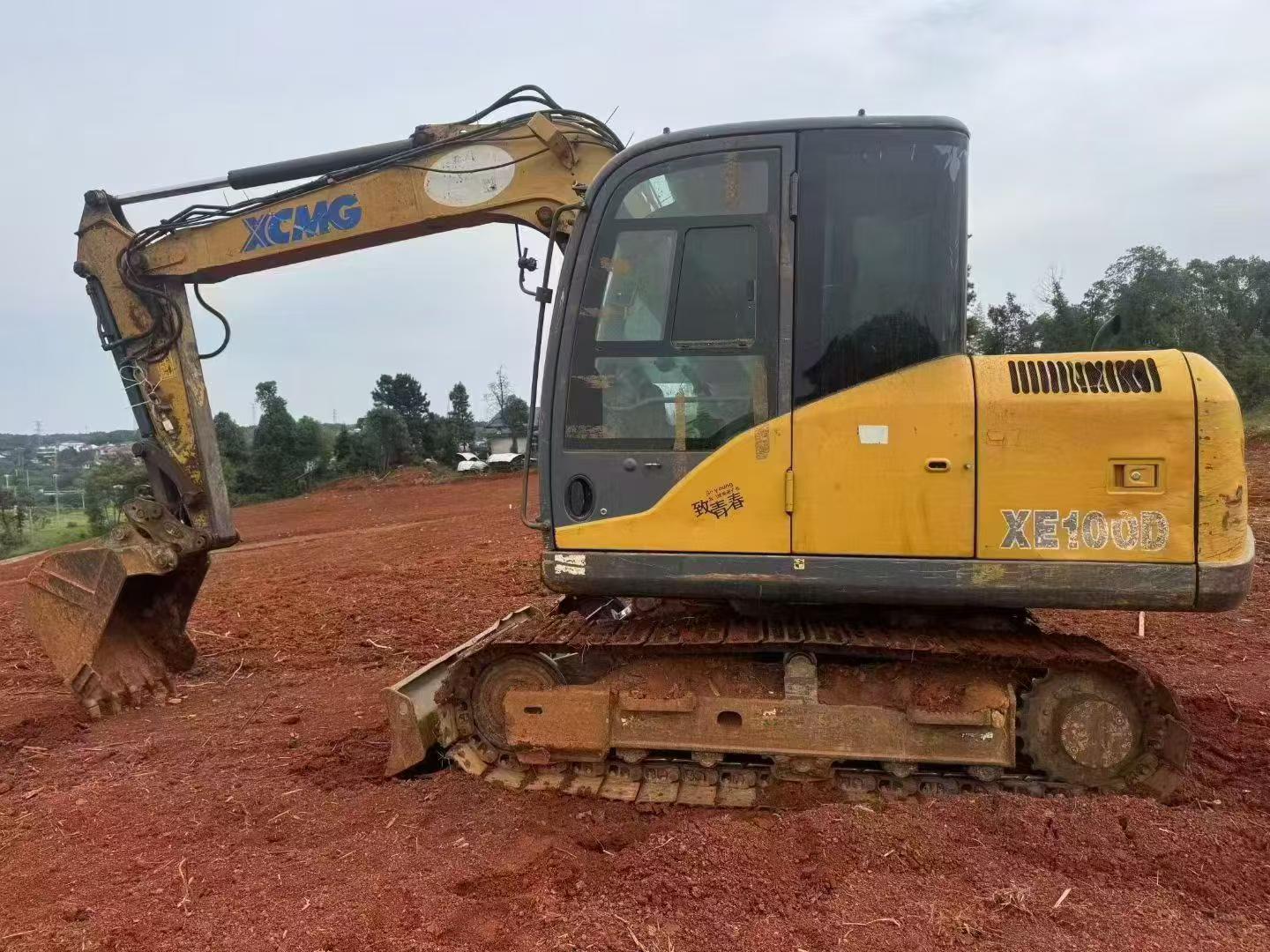 Buy XCMG XE75C Used Excavator / 2