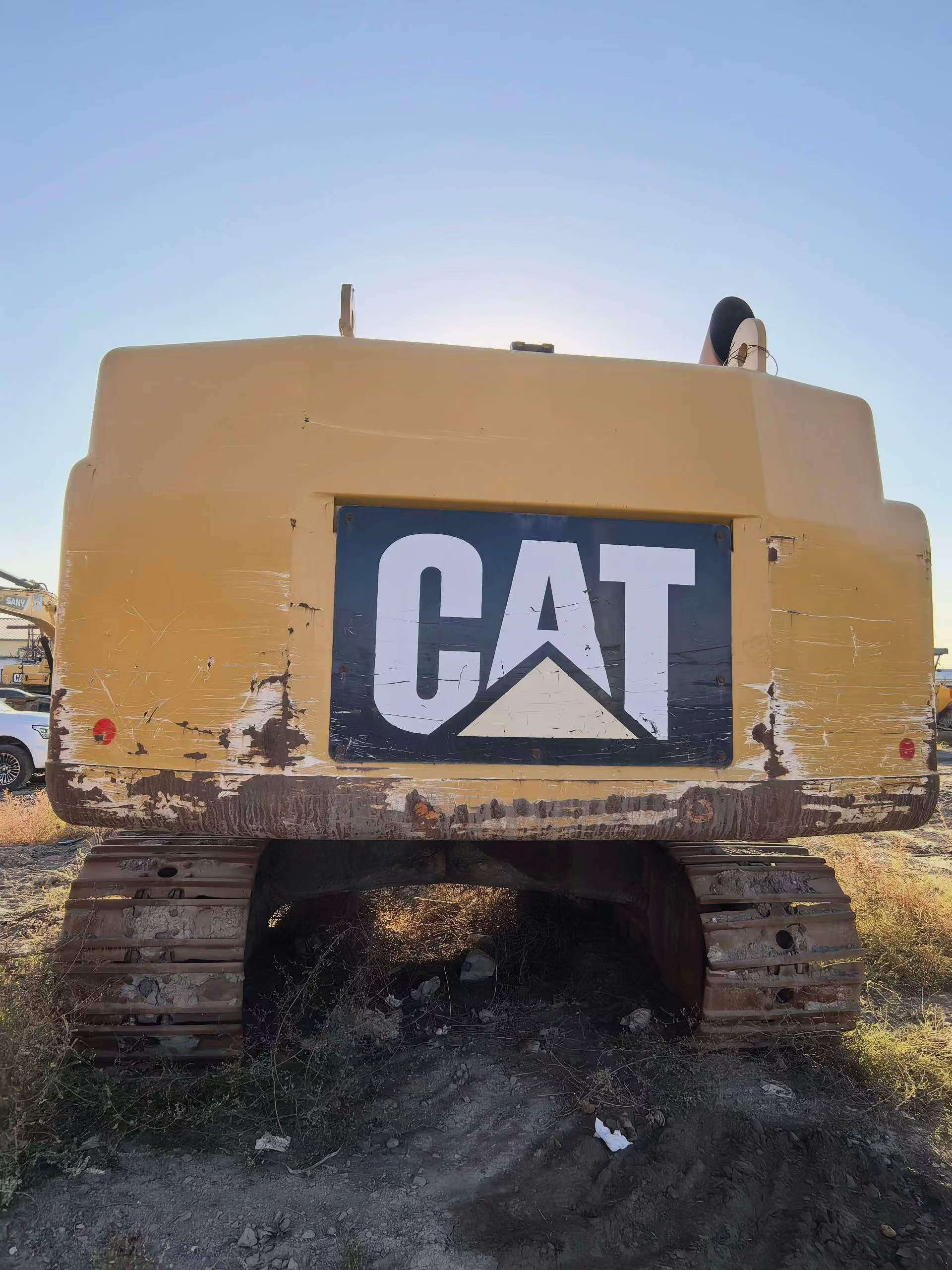 Buy Caterpillar 345D Used Excavator / 3 Buy Caterpillar 345D Used Excavator / 3