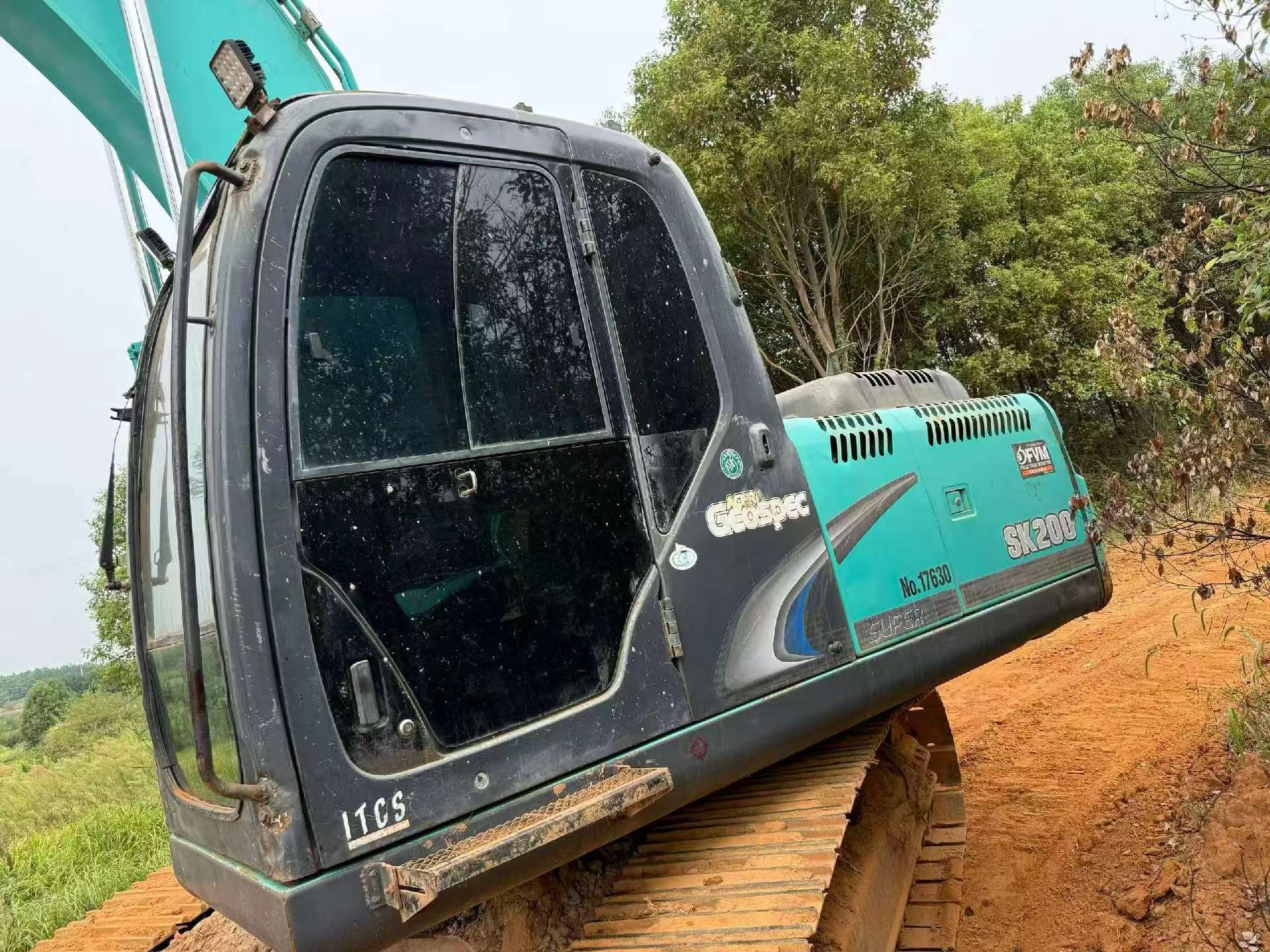 Buy Kobelco SK200-2 Used Excavator / 1