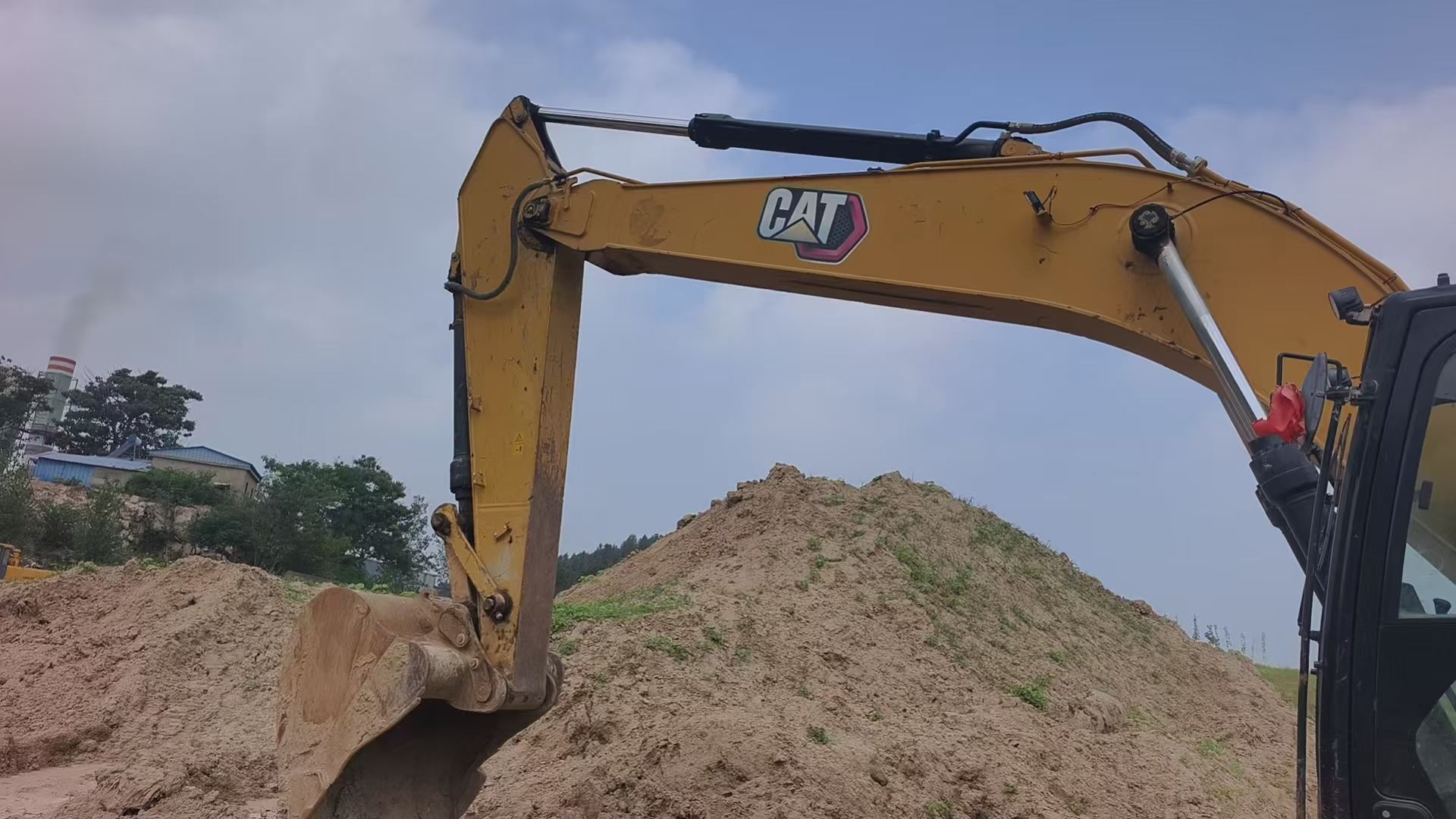 Buy Caterpillar 326DL Used Excavator / 4 Buy Caterpillar 326DL Used Excavator / 4
