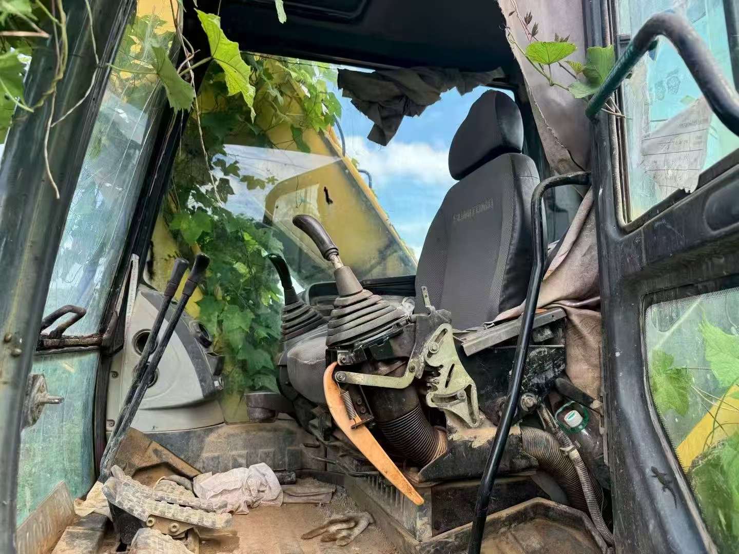 Buy Sumitomo SH240-3 Used Excavator / 5 Buy Sumitomo SH240-3 Used Excavator / 5