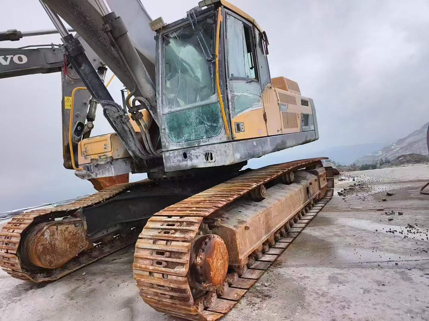 Buy Volvo EC480D Used Excavator / 6
