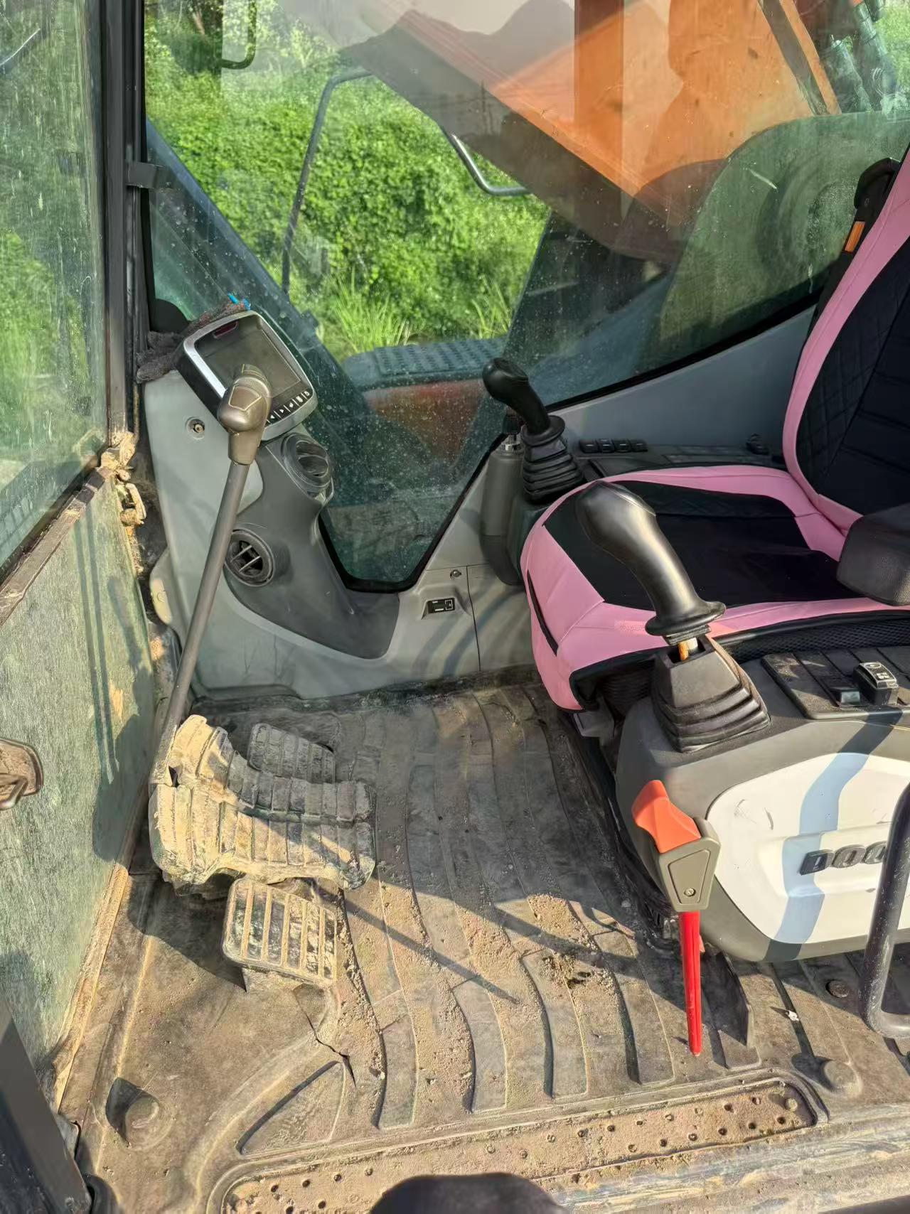 Buy Doosan DH500 Used Excavator / 9