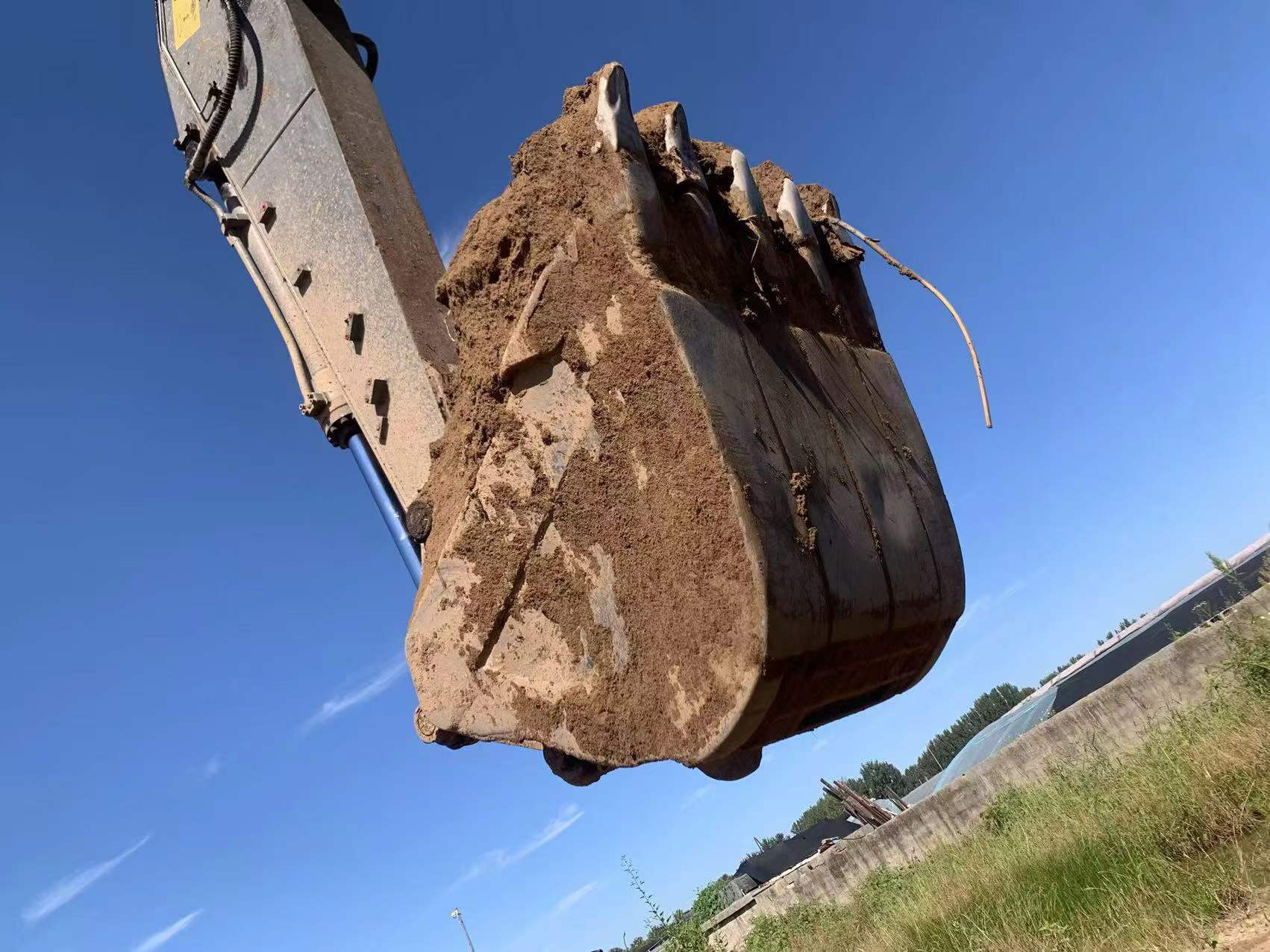 Buy Volvo EC140D Used Excavator / 9 Buy Volvo EC140D Used Excavator / 9