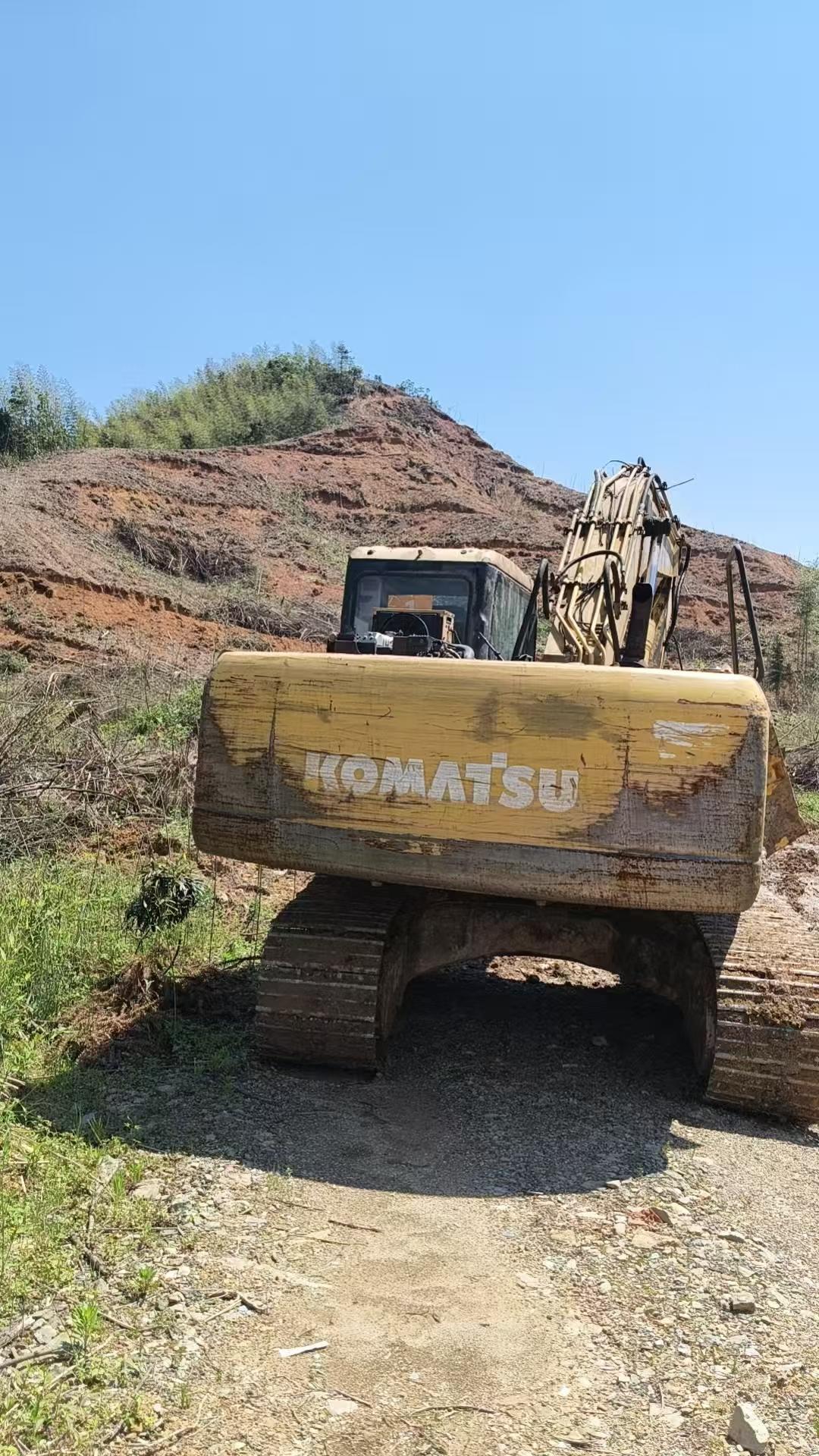 Buy Komatsu PC200-7 Used Excavator / 7 Buy Komatsu PC200-7 Used Excavator / 7