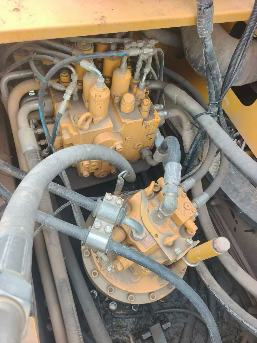 Buy Sany SY415H Used Excavator / 5 Buy Sany SY415H Used Excavator / 5