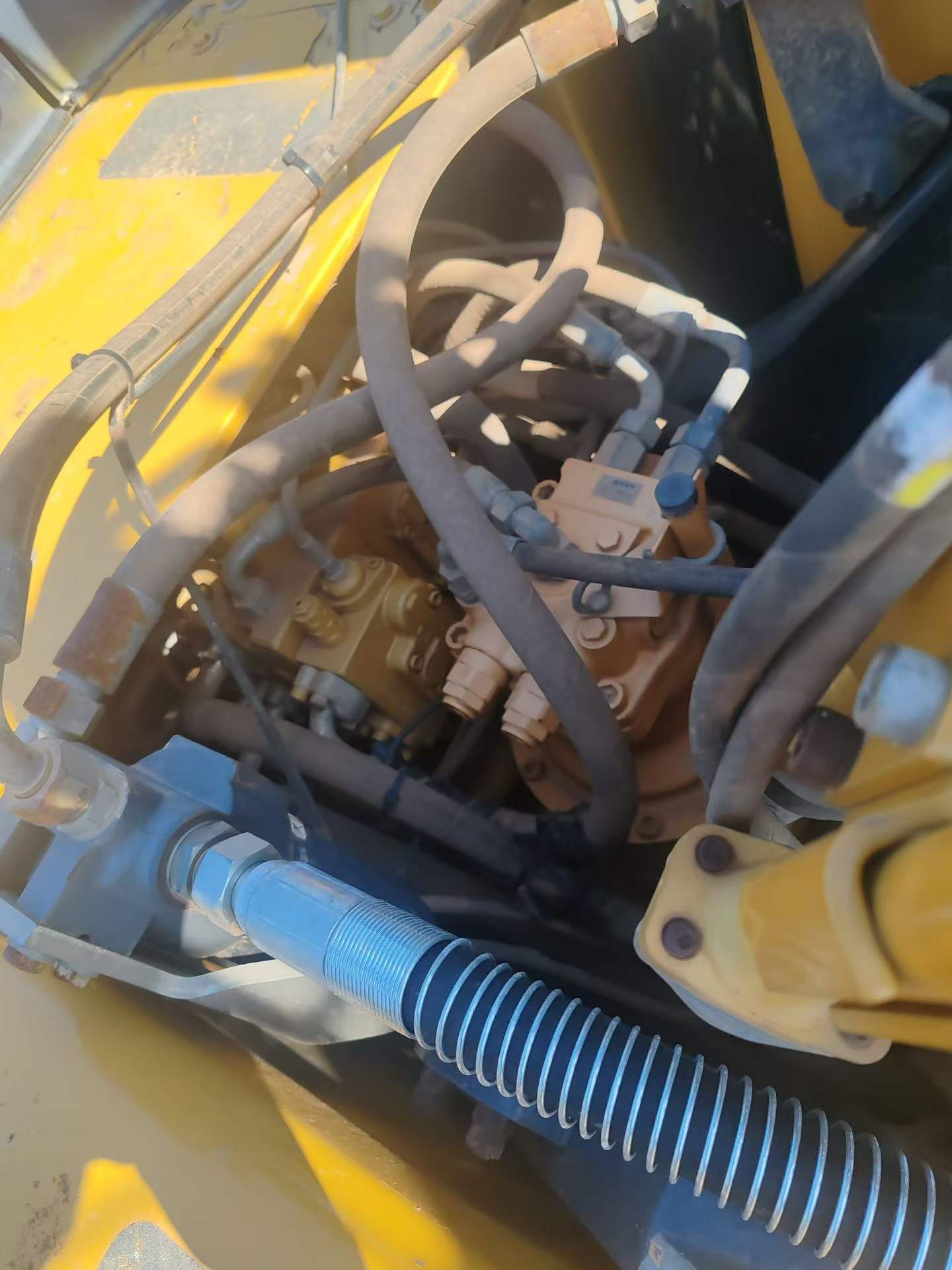 Buy Sany SY205C Used Excavator / 8