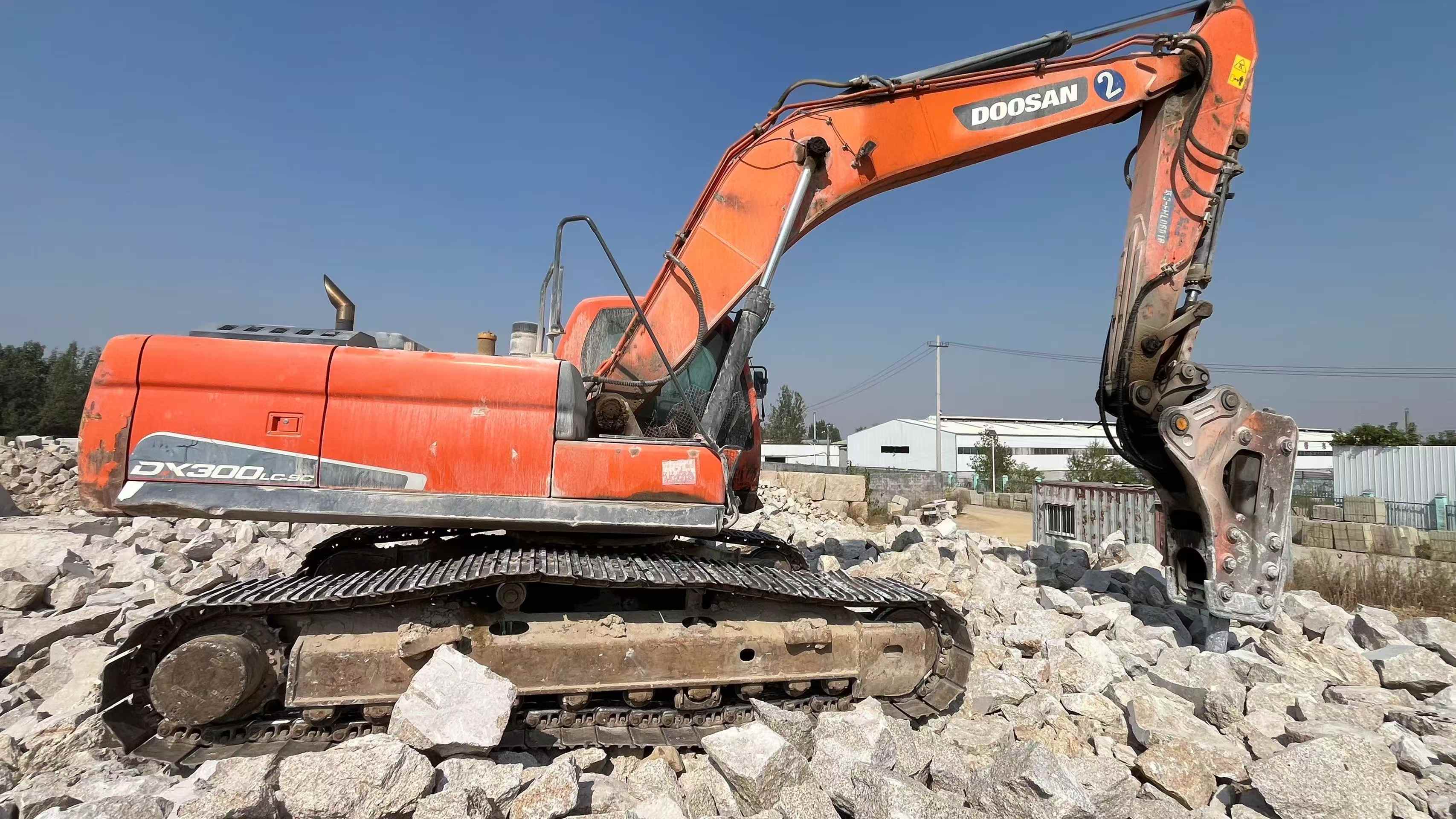 Buy Doosan DX260LC Used Excavator / 2
