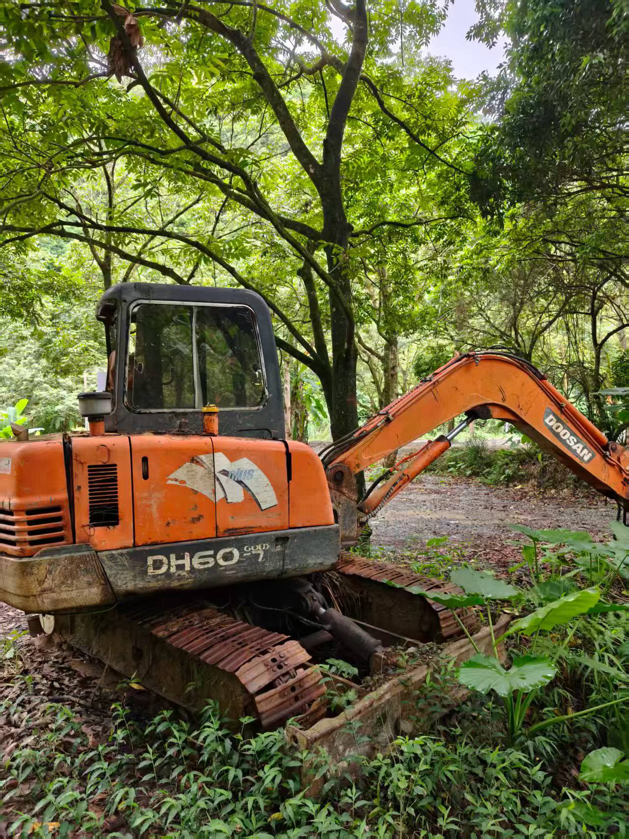 Buy Doosan DH55-7 Used Excavator / 2 Buy Doosan DH55-7 Used Excavator / 2