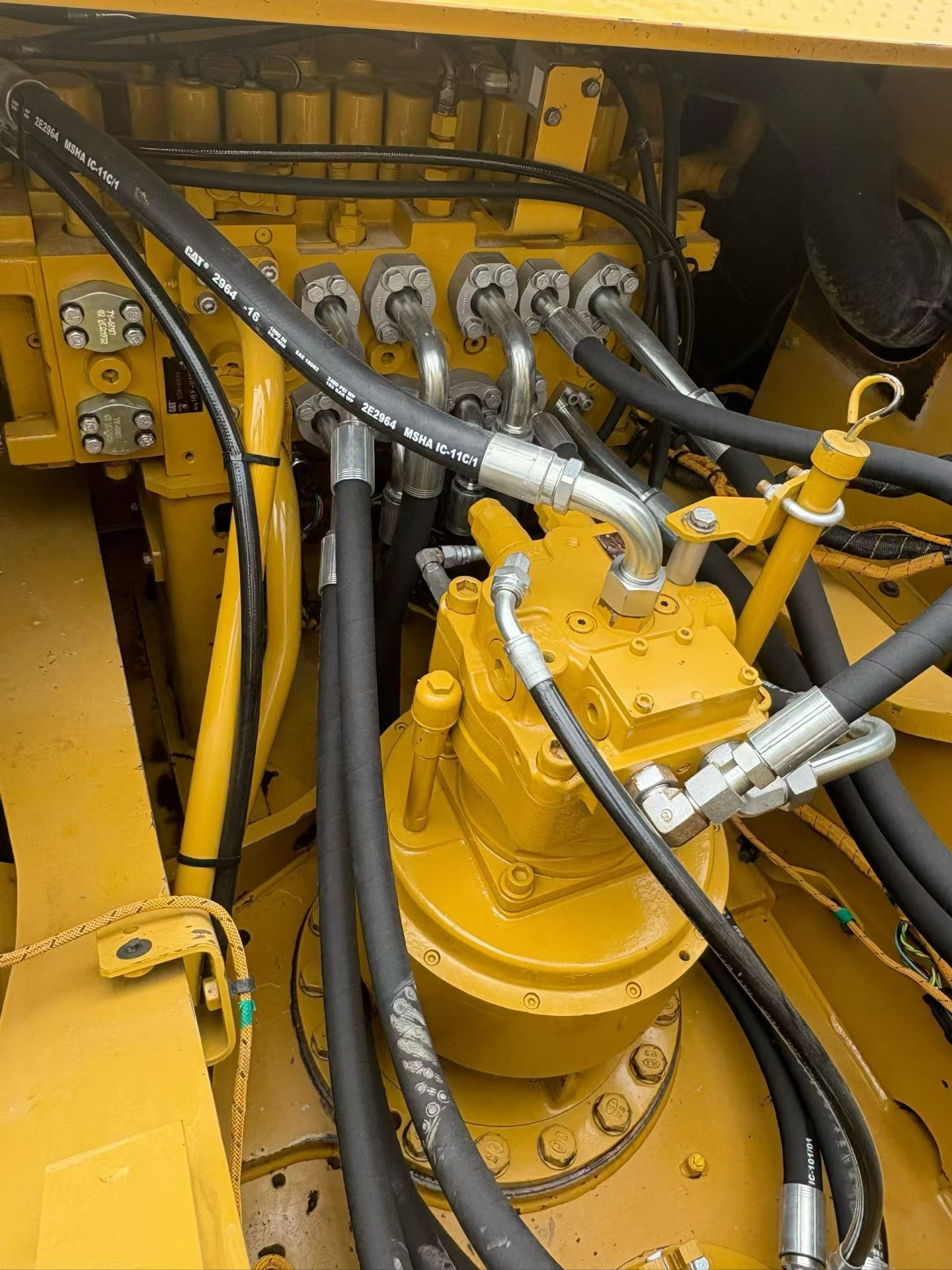 Buy Caterpillar 330B Used Excavator / 7 Buy Caterpillar 330B Used Excavator / 7