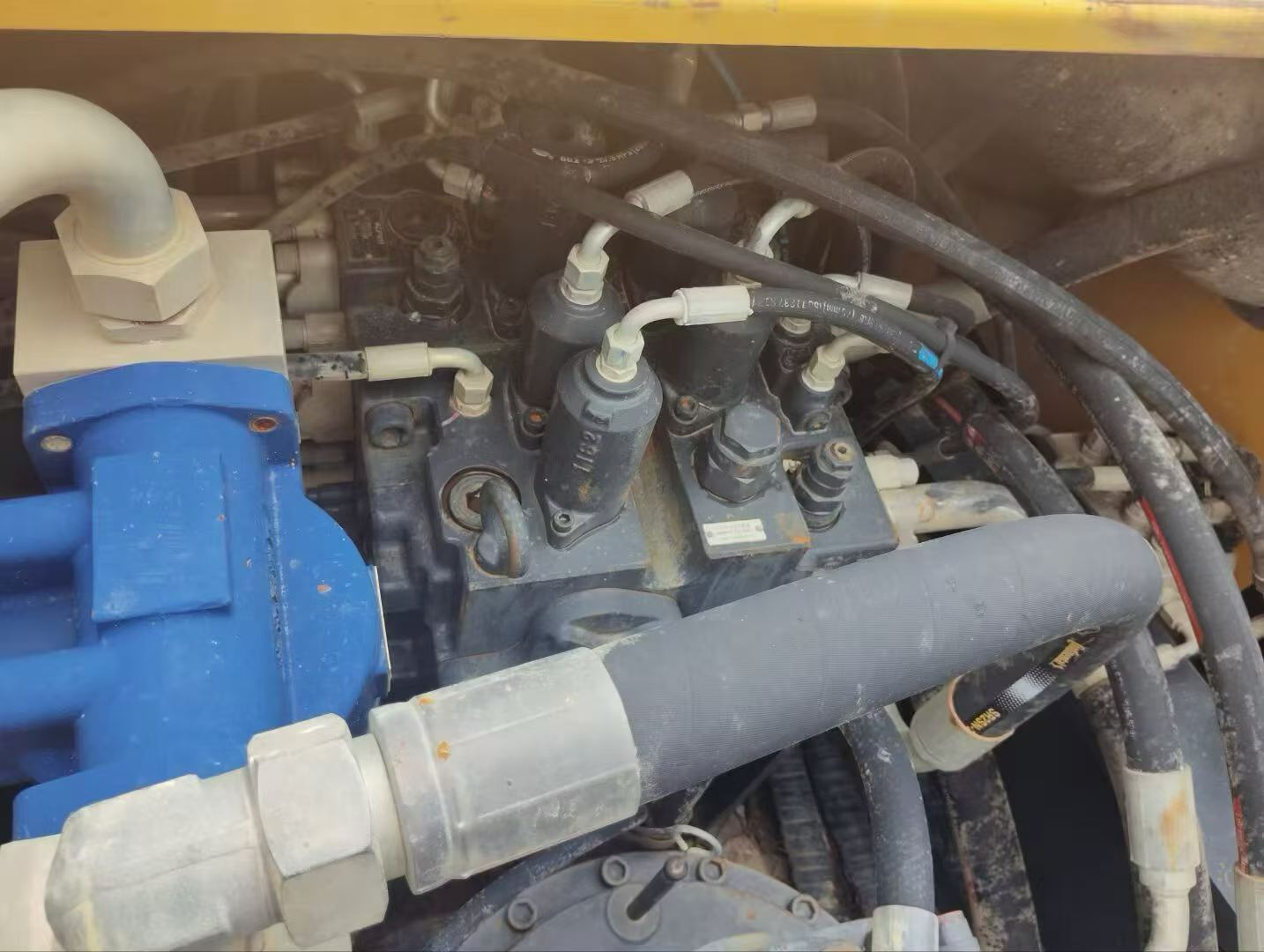 Buy XCMG XE380K Used Excavator / 3