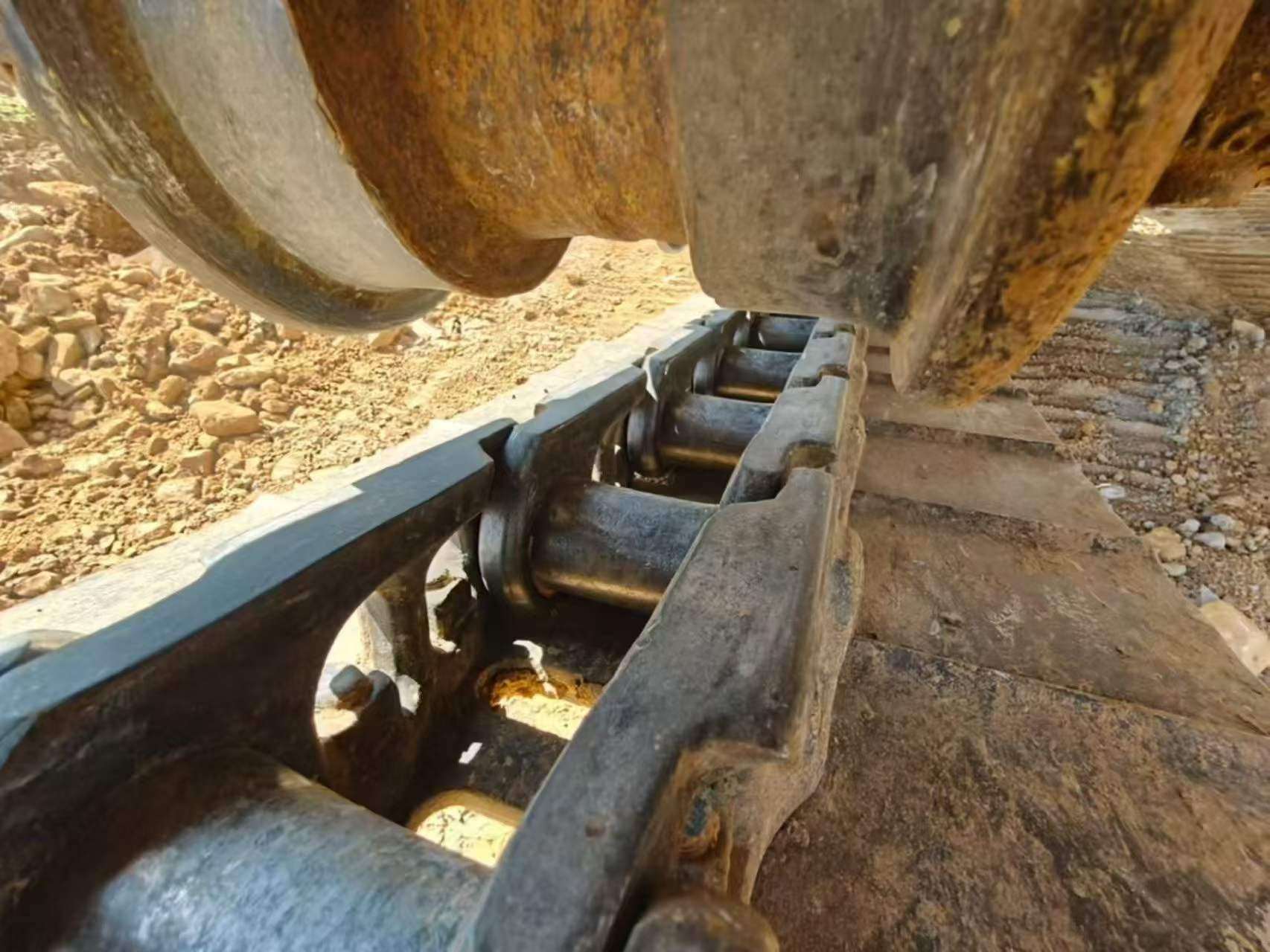 Buy Sany SY205C Used Excavator / 3 Buy Sany SY205C Used Excavator / 3