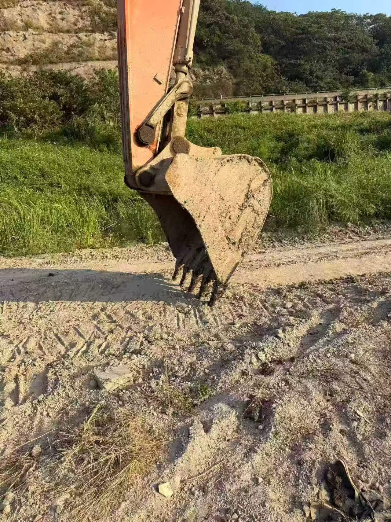 Buy Doosan DH500 Used Excavator / 3 Buy Doosan DH500 Used Excavator / 3