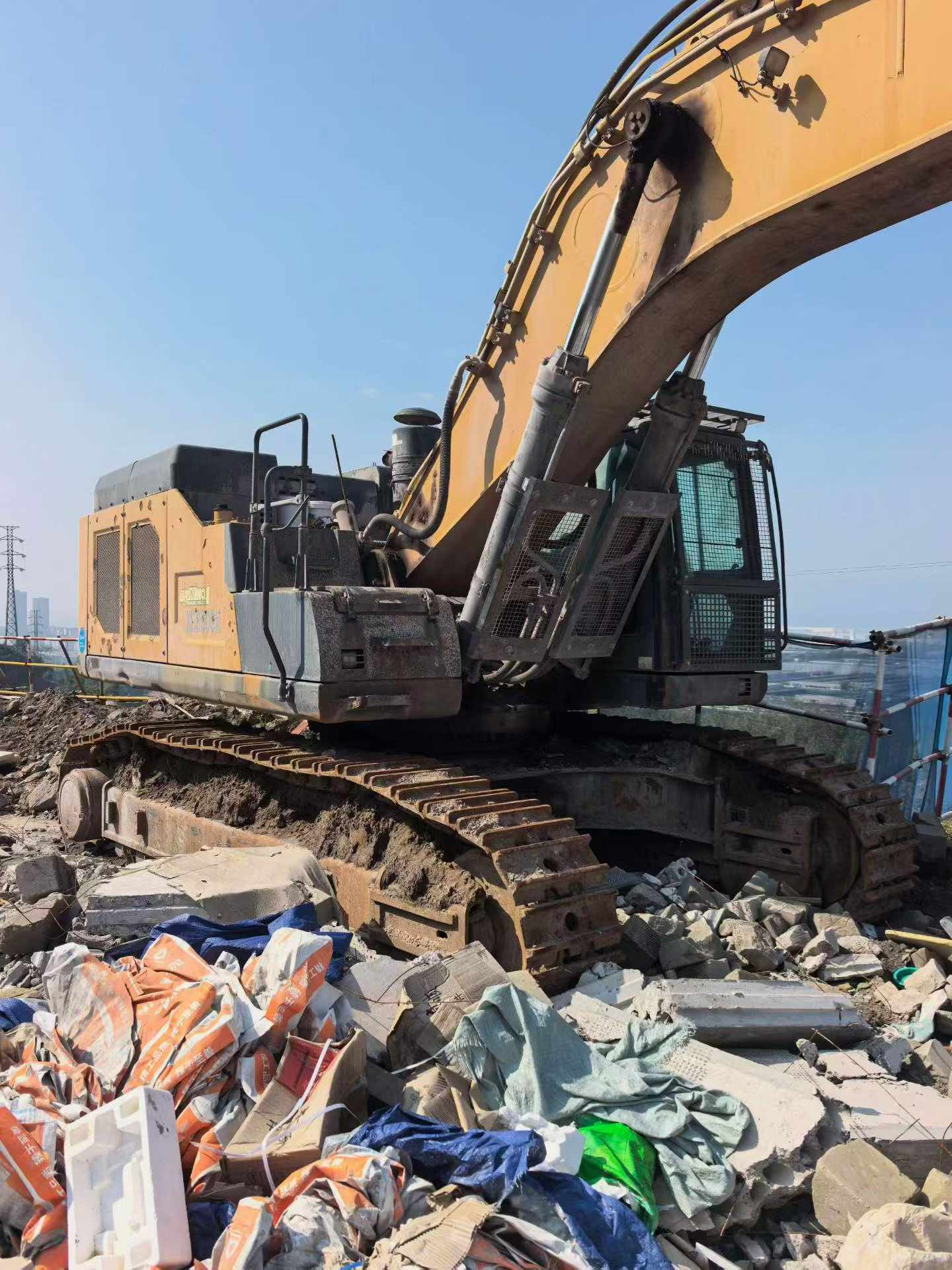 Buy XCMG XE650DP Used Excavator / 3 Buy XCMG XE650DP Used Excavator / 3