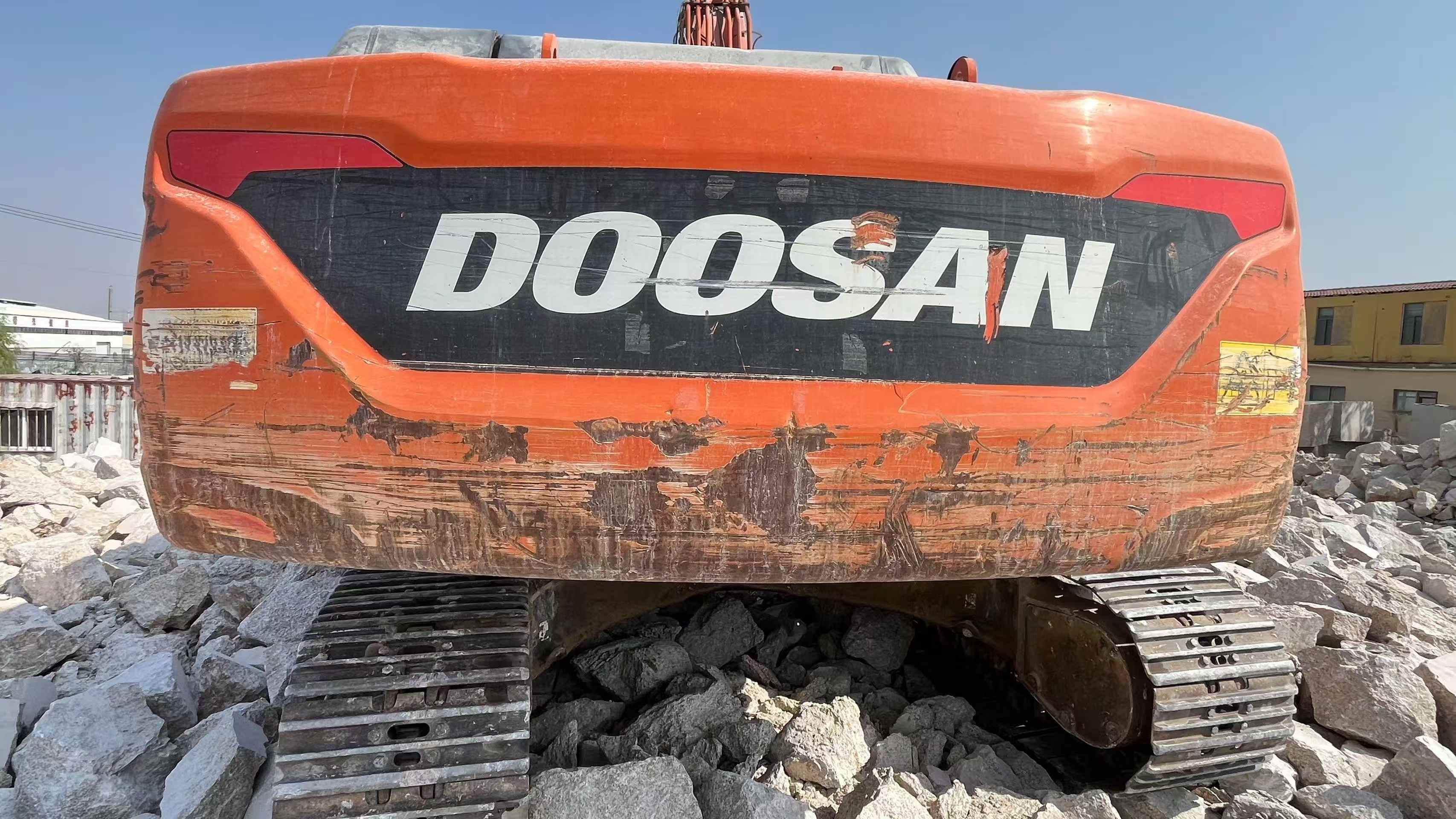 Buy Doosan DX260LC Used Excavator / 3