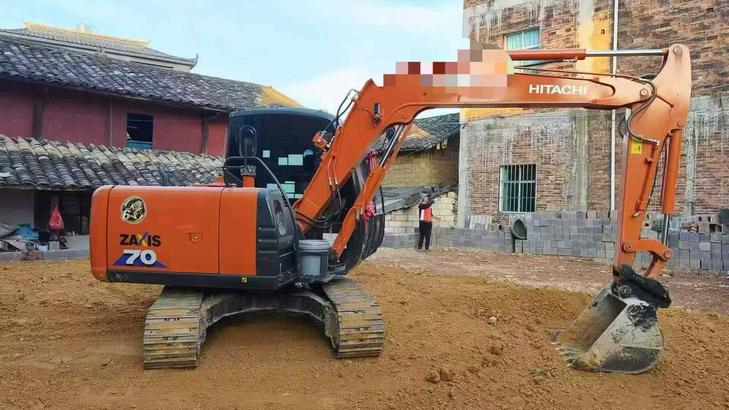 Buy Hitachi ZX65USB-3F Used Excavator / 1