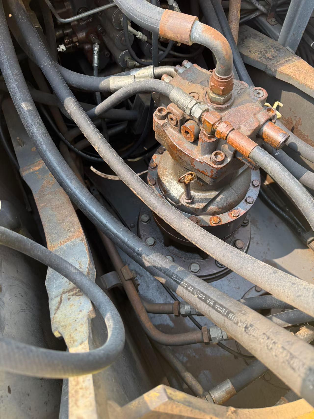 Buy Sumitomo SH200A3 Used Excavator / 2