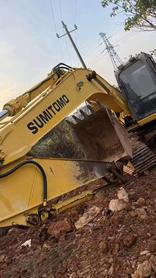 Buy Sumitomo SH200A5 Used Excavator / 2 Buy Sumitomo SH200A5 Used Excavator / 2
