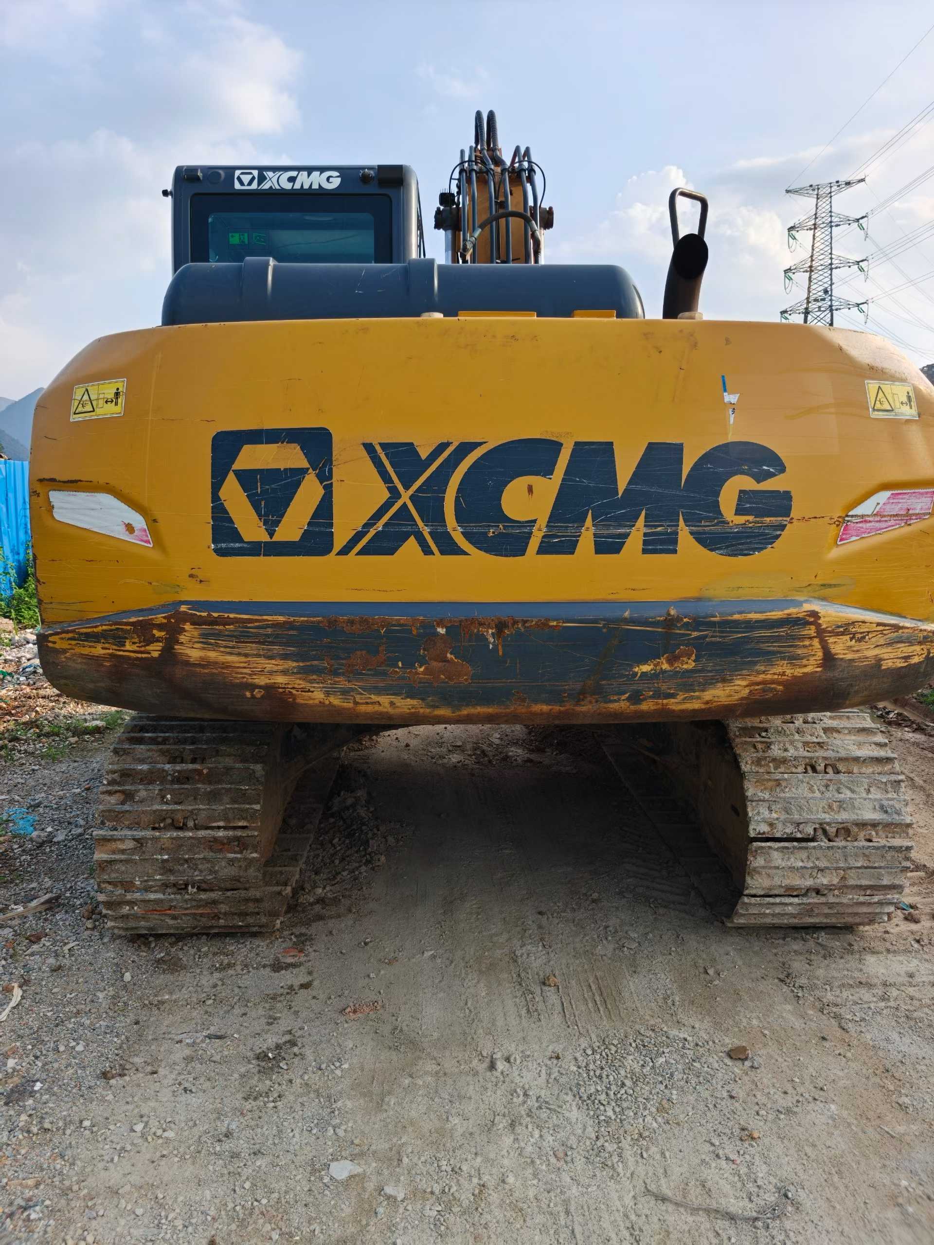 Buy XCMG XE135B Used Excavator / 2 Buy XCMG XE135B Used Excavator / 2