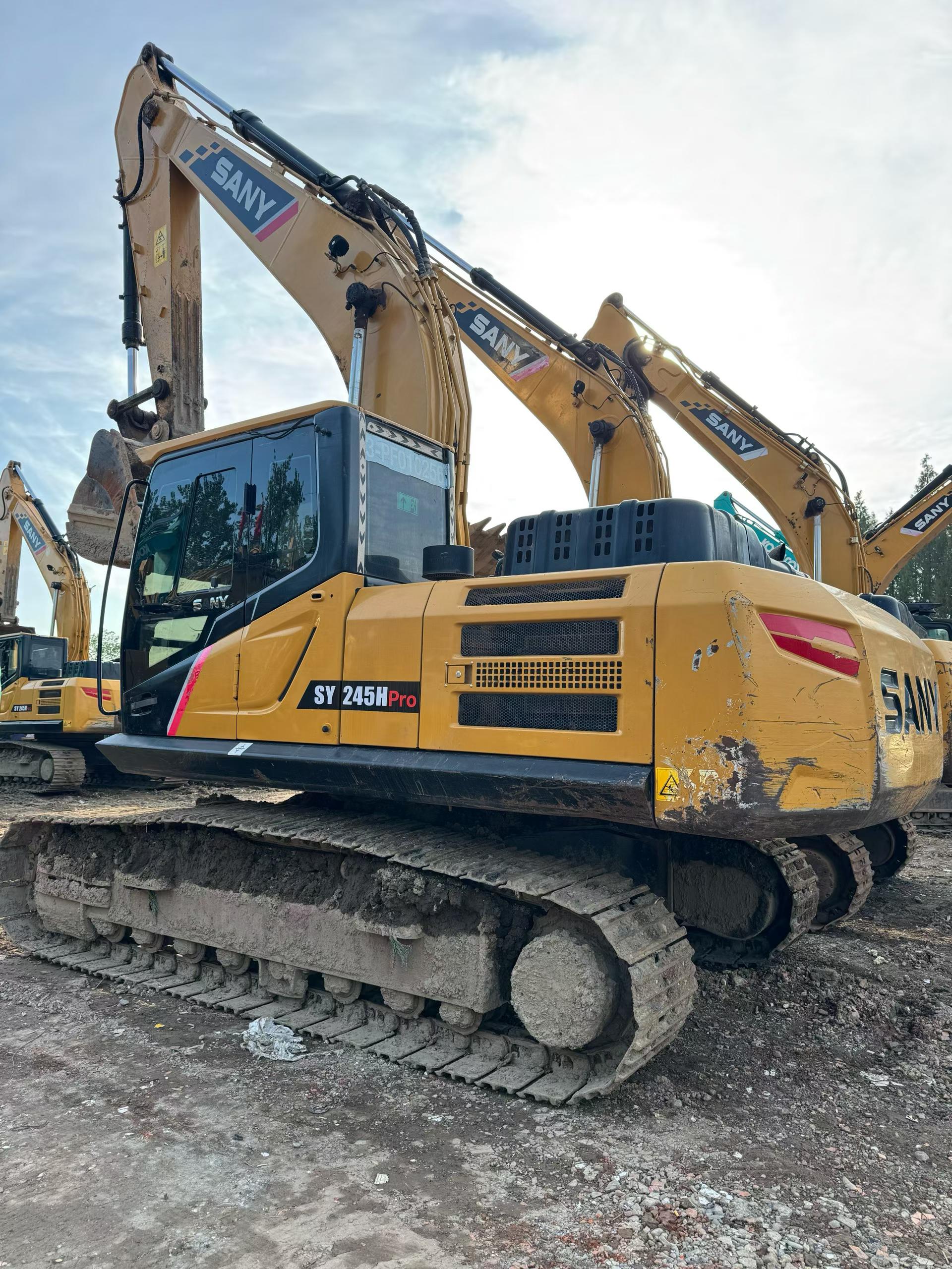 Buy Sany SY225C Used Excavator / 1