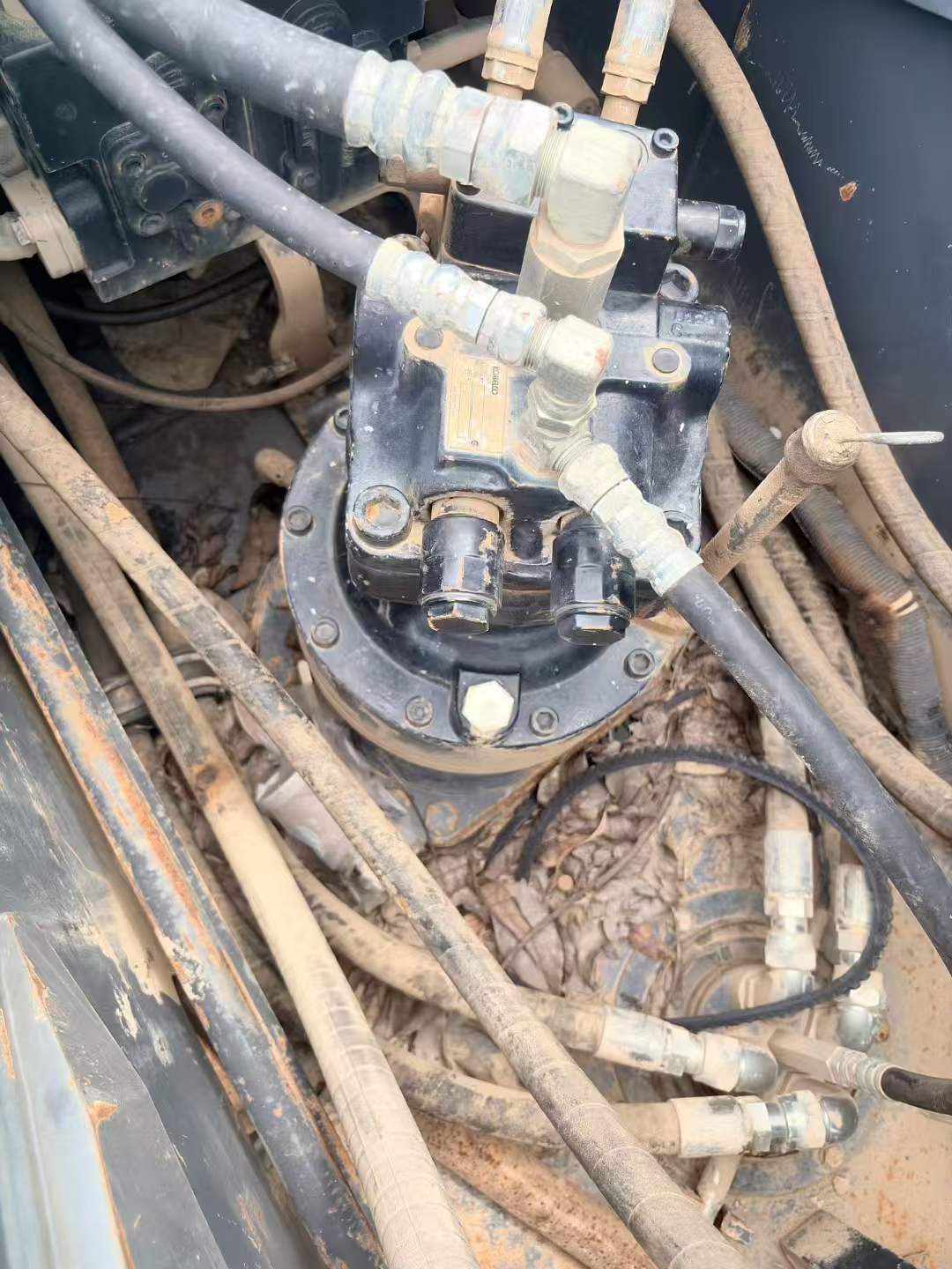 Buy Kobelco SK200 Used Excavator / 2 Buy Kobelco SK200 Used Excavator / 2
