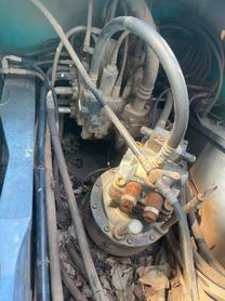 Buy Kobelco SK200-2 Used Excavator / 3 Buy Kobelco SK200-2 Used Excavator / 3